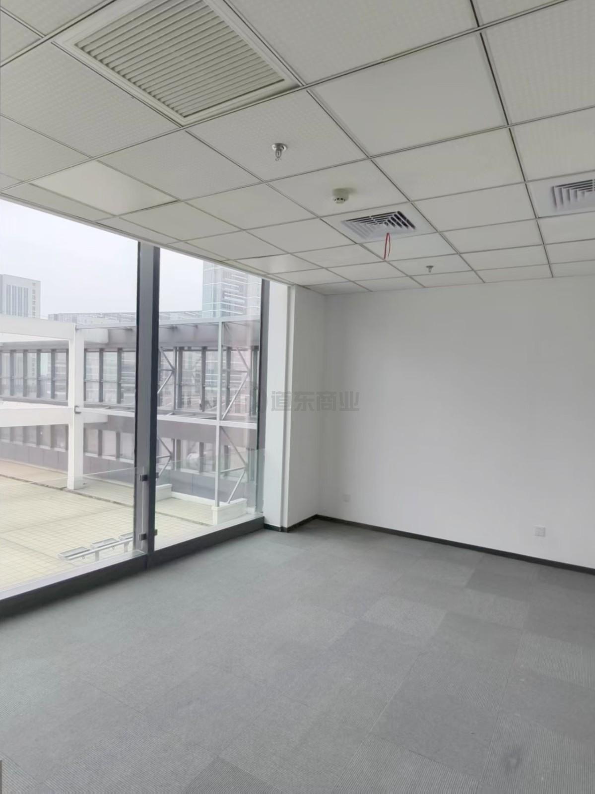 云马创新中心面积270平