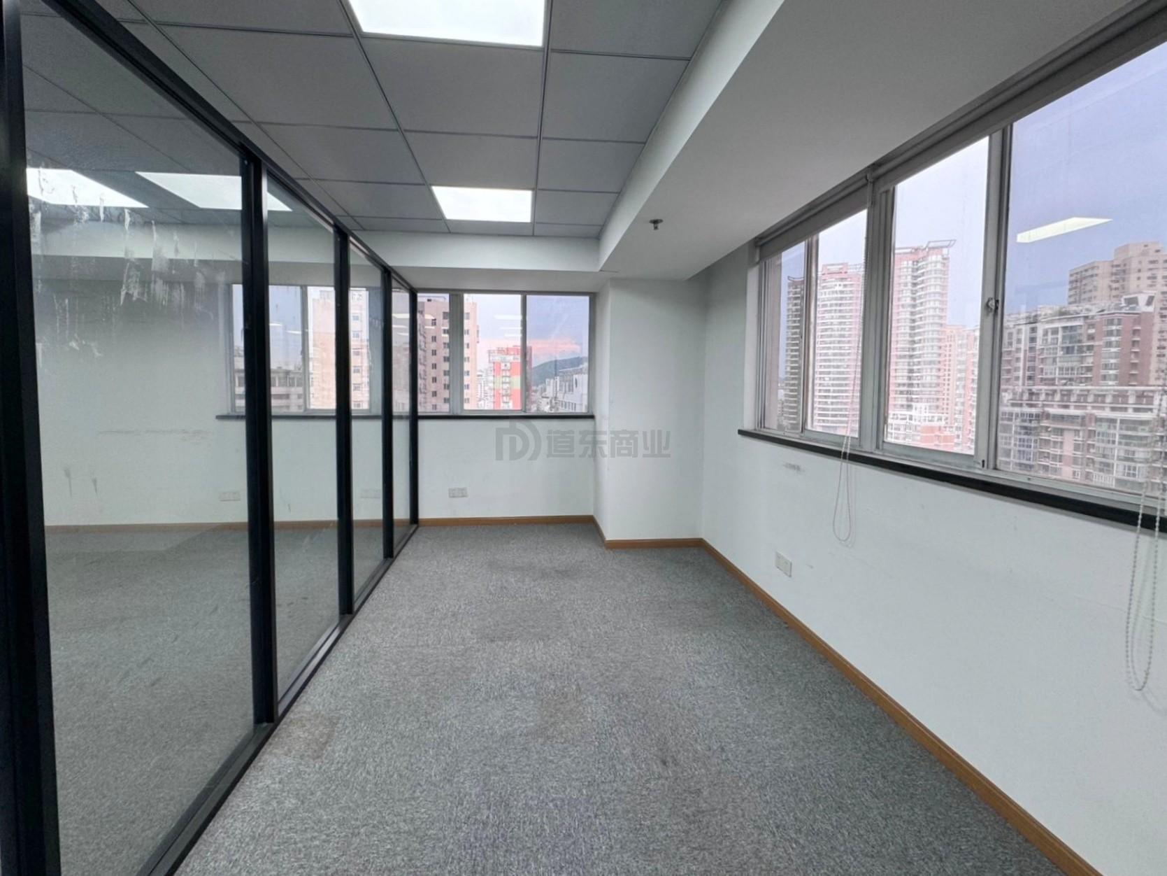 大东方广场面积127平