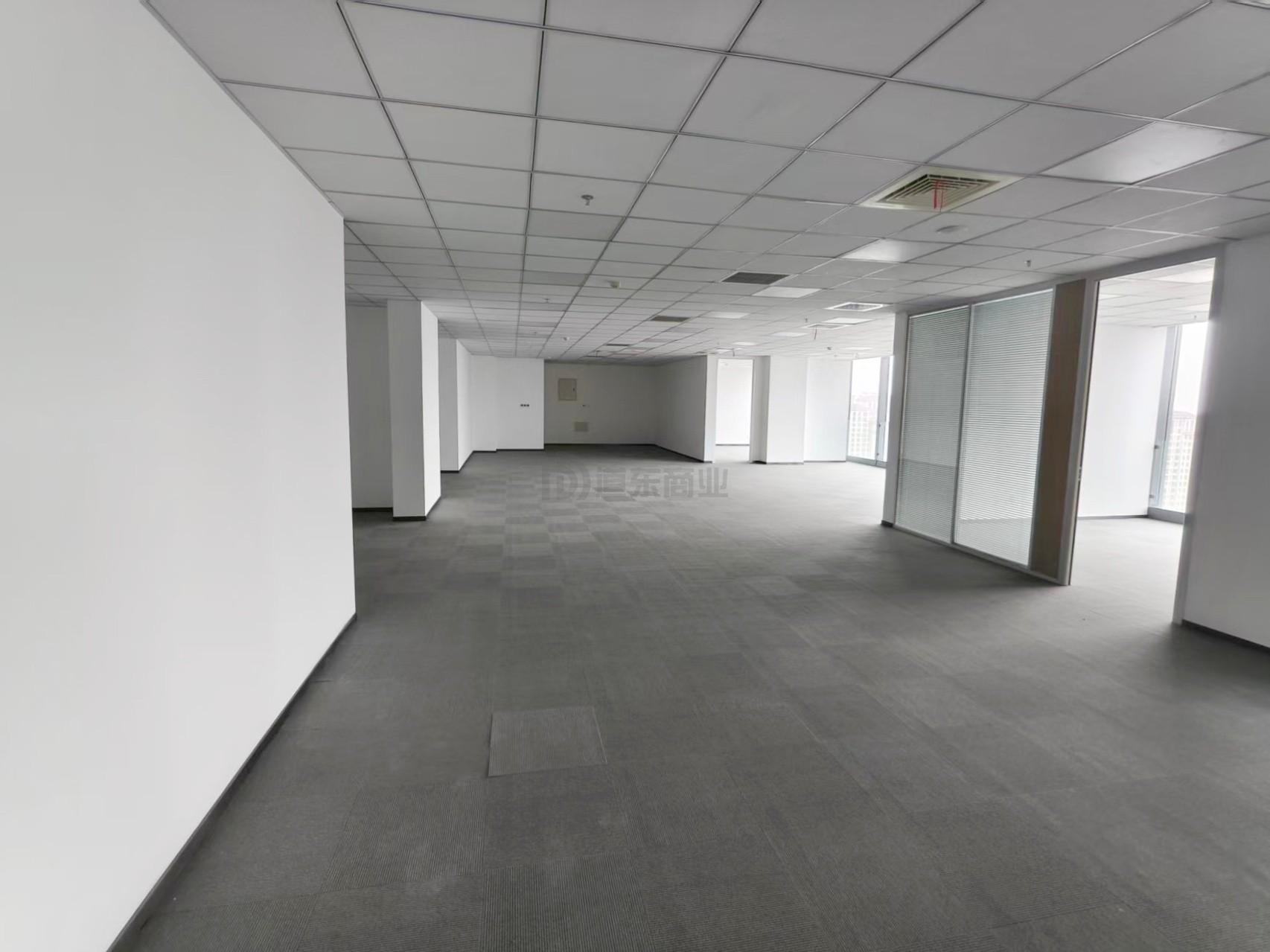 云马创新中心面积365平