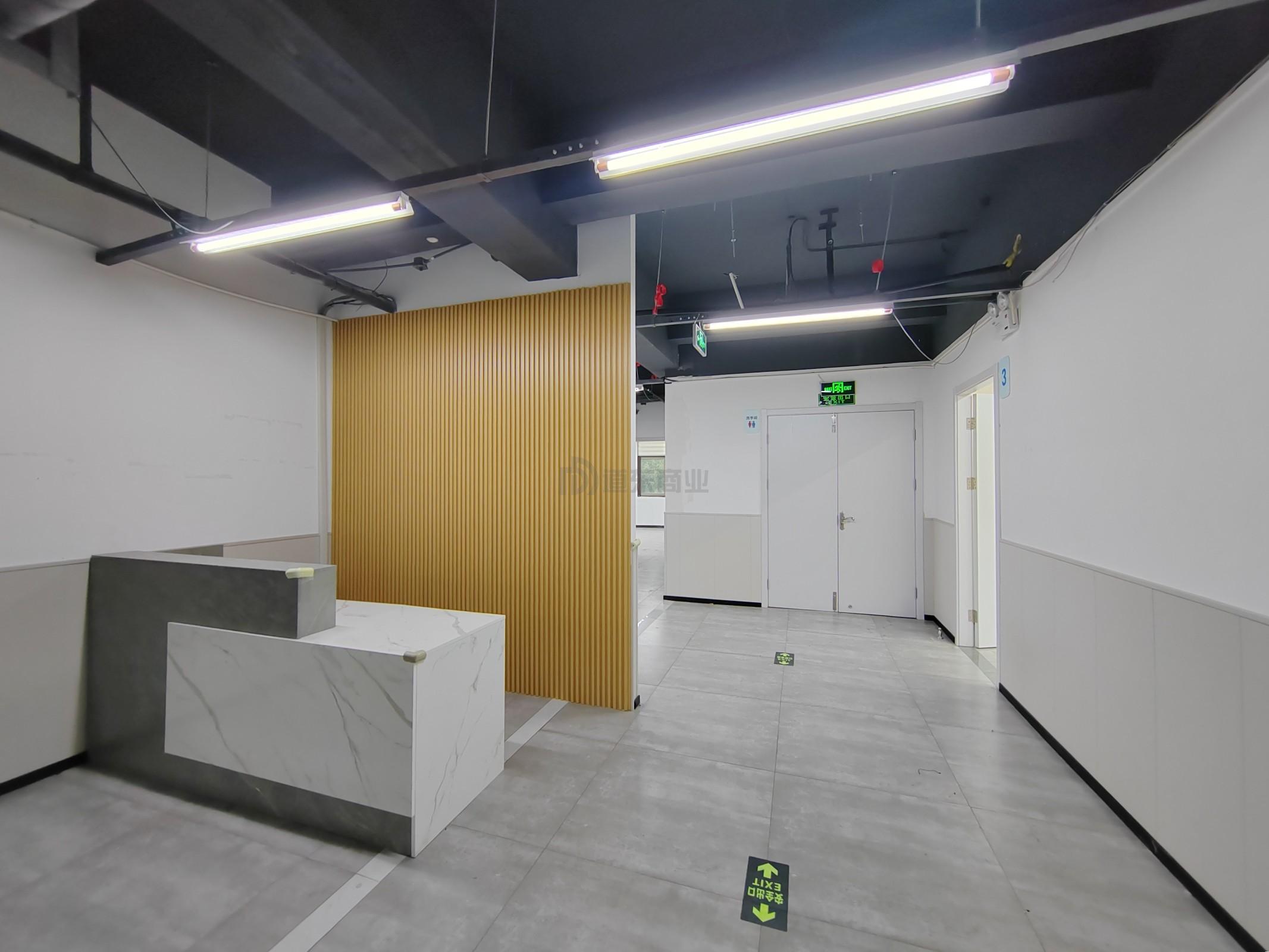 庆丰园面积251平