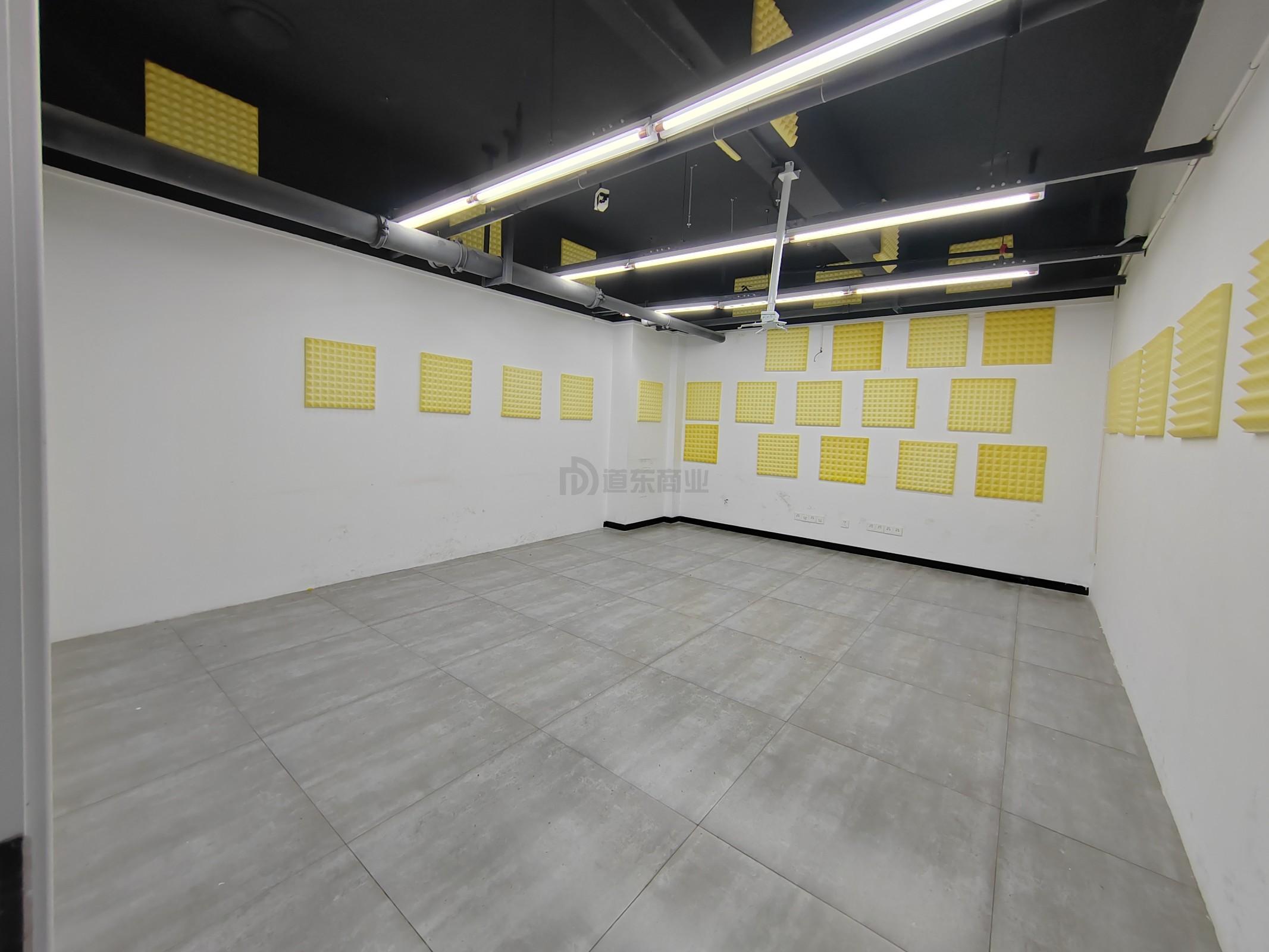 庆丰园面积251平