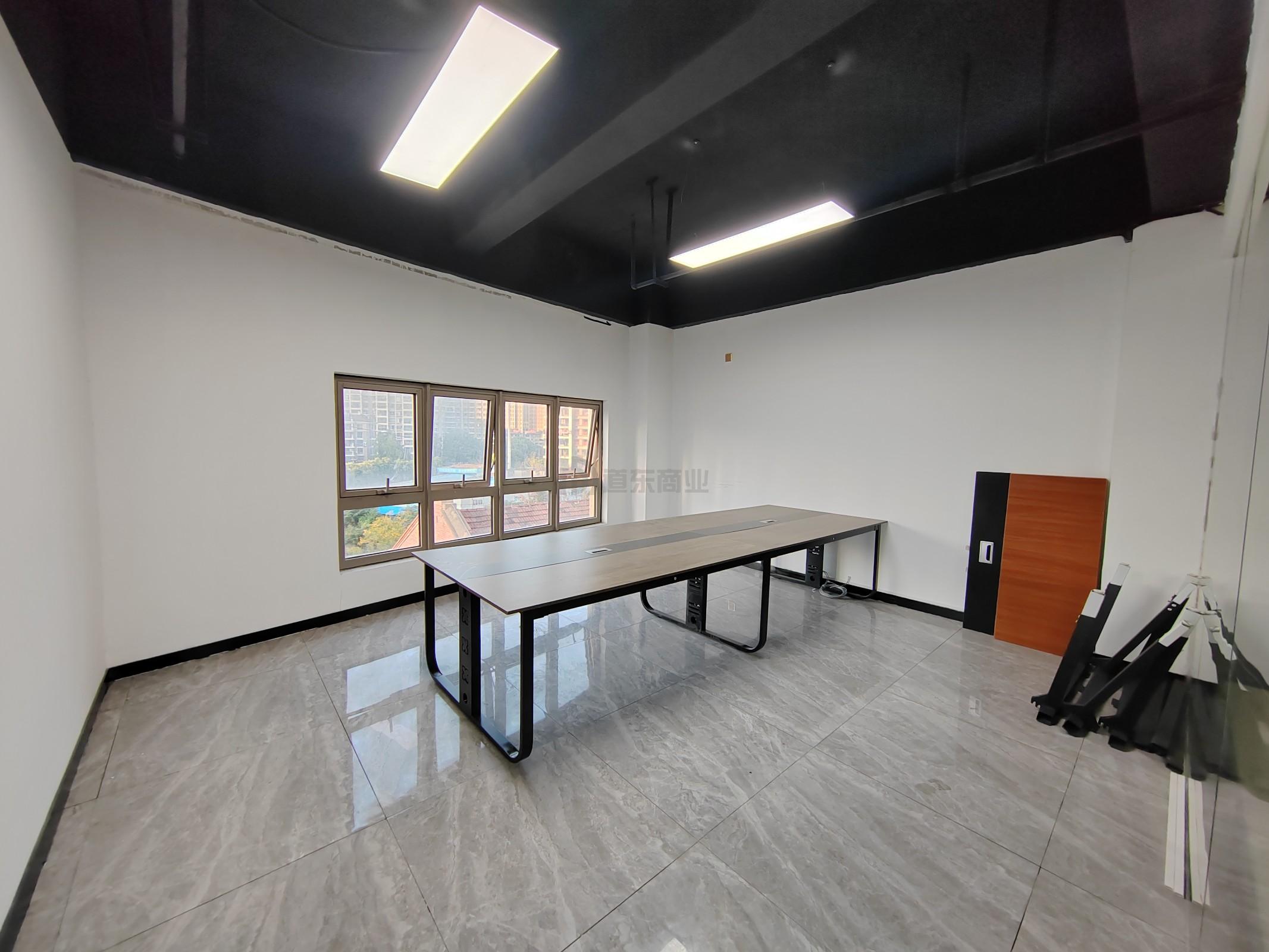 庆丰园面积138平