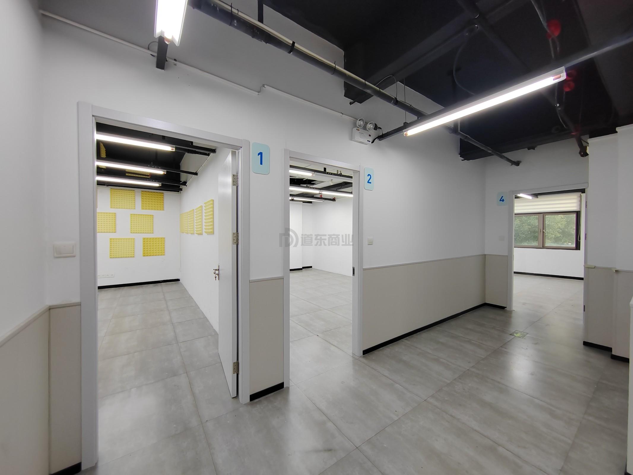 庆丰园面积251平