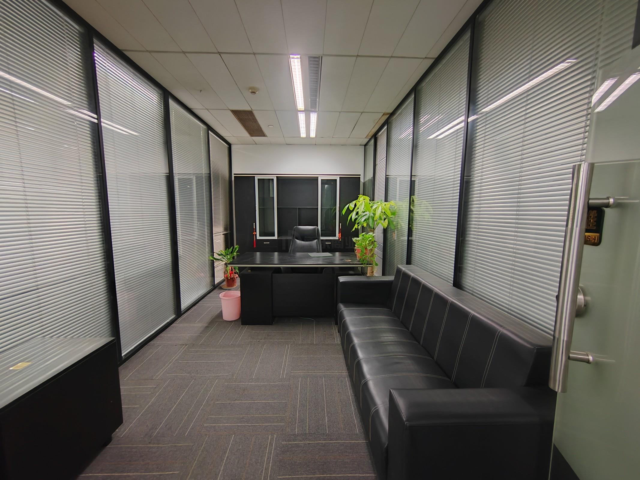 红豆国际广场面积229平