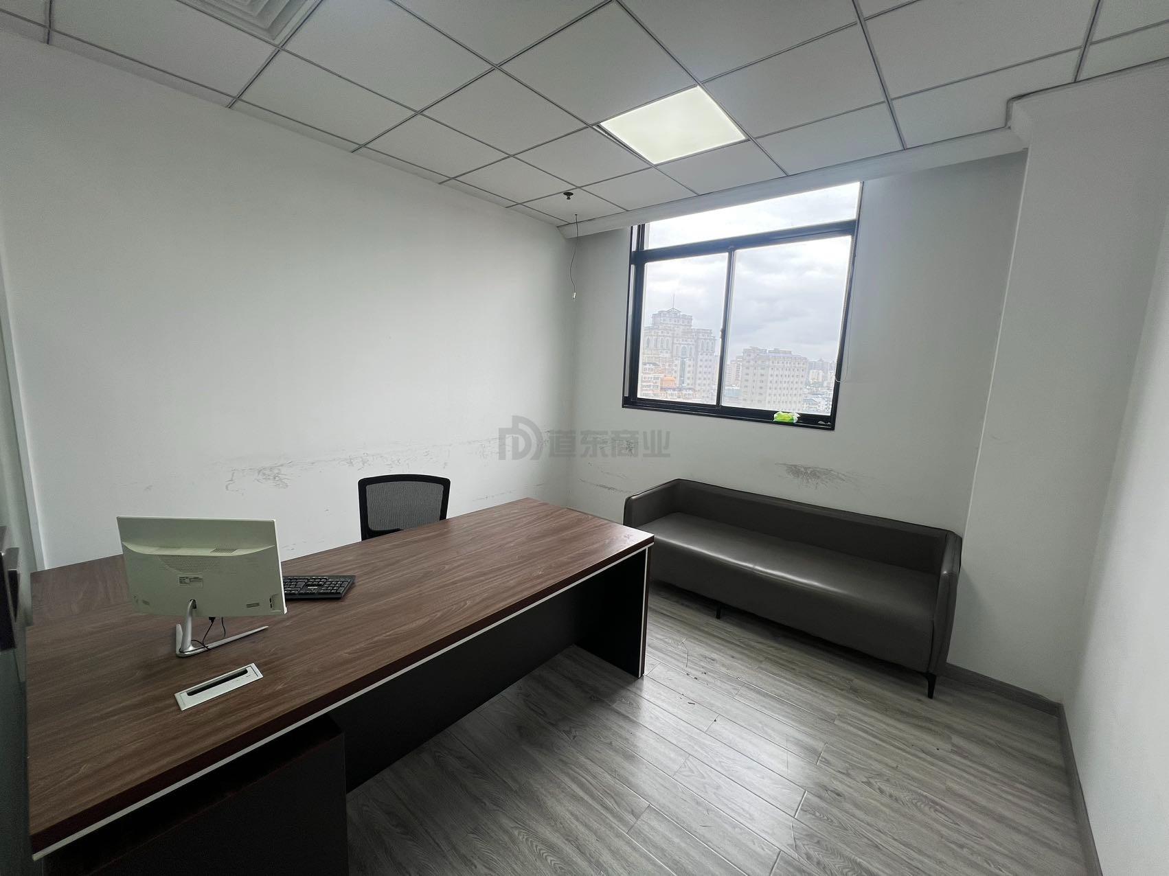 新鼎球大厦面积212平