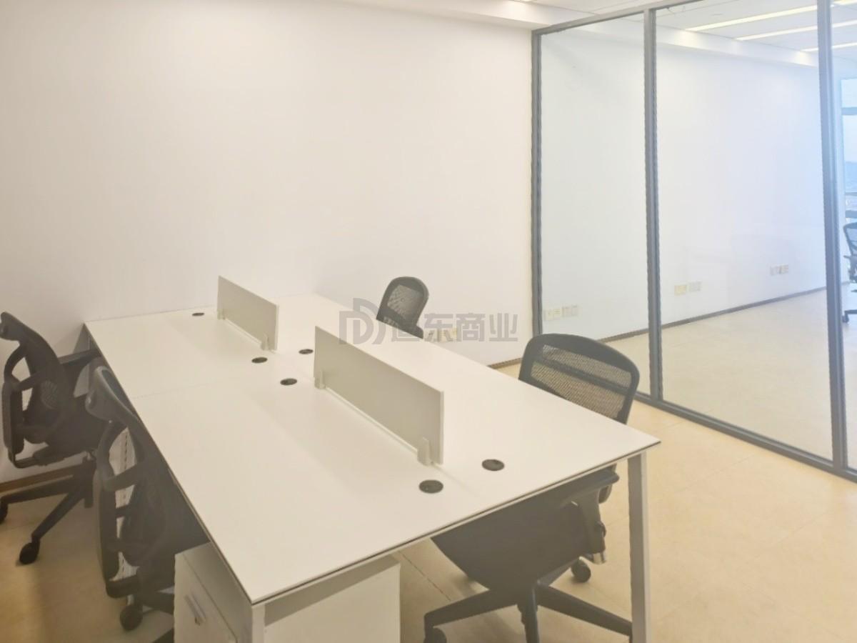 红豆财富广场面积76平