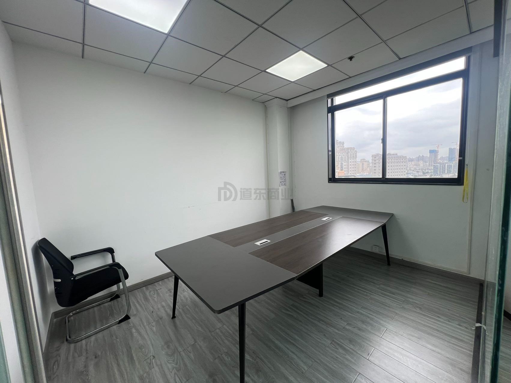 新鼎球大厦面积212平