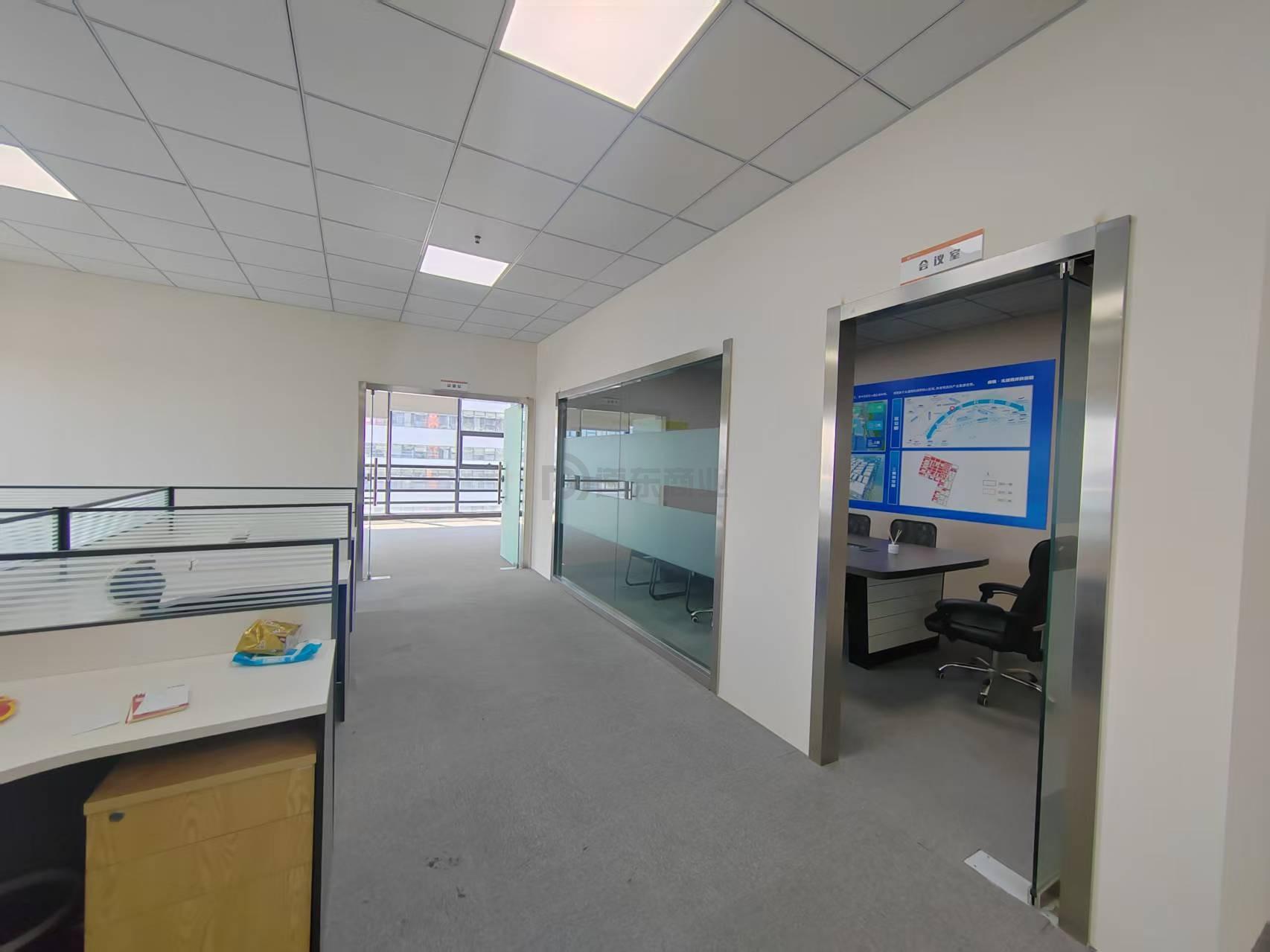 天安智慧城面积220平