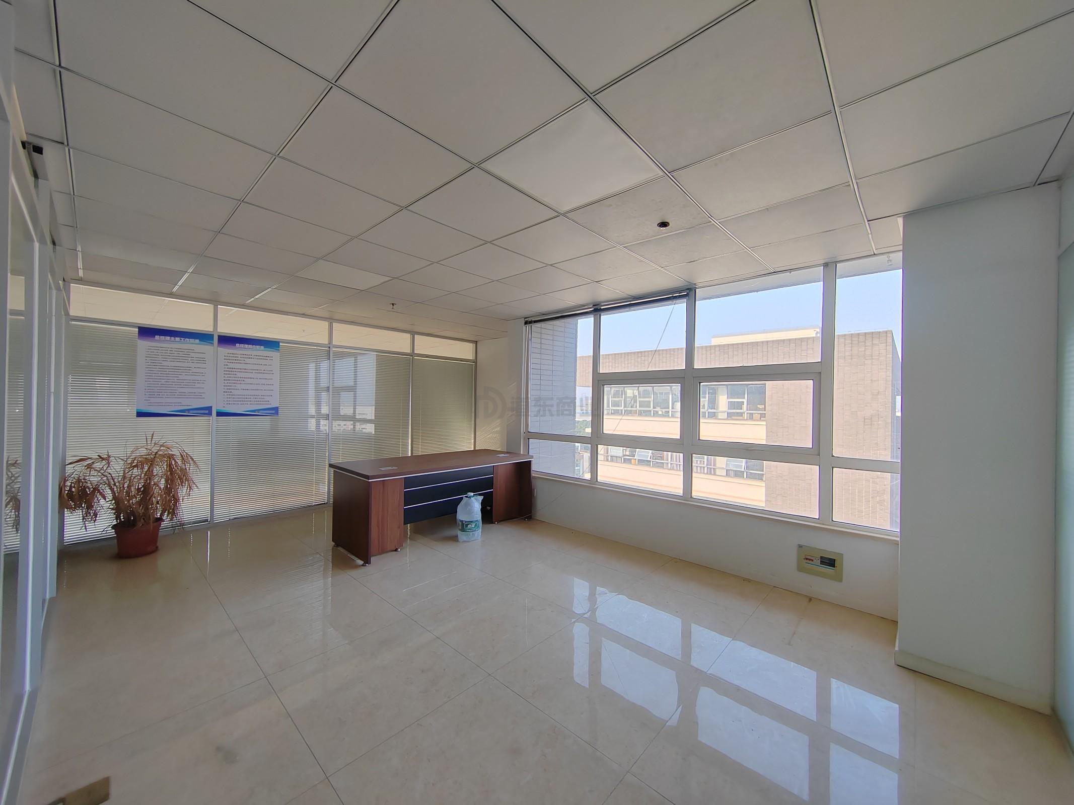 华清创意园面积300平