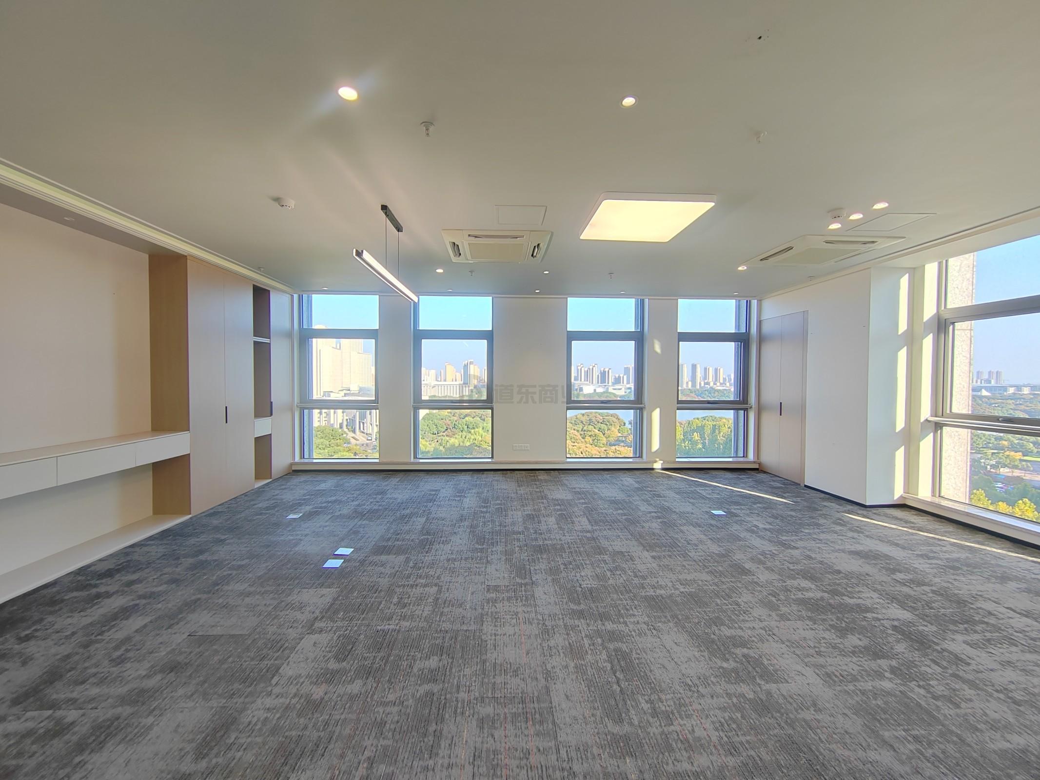 昌兴国际金融大厦面积245平