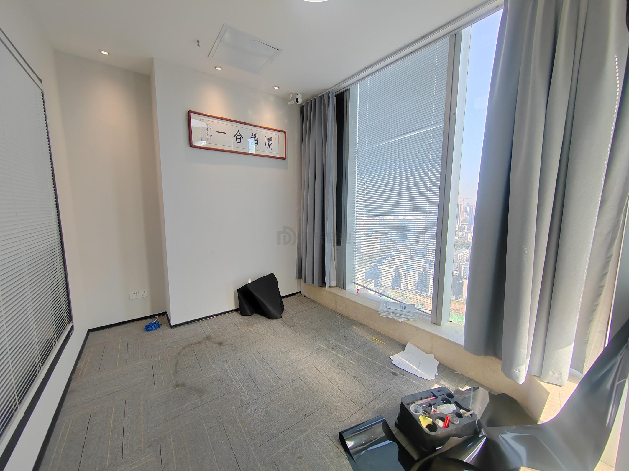 苏宁广场面积163平