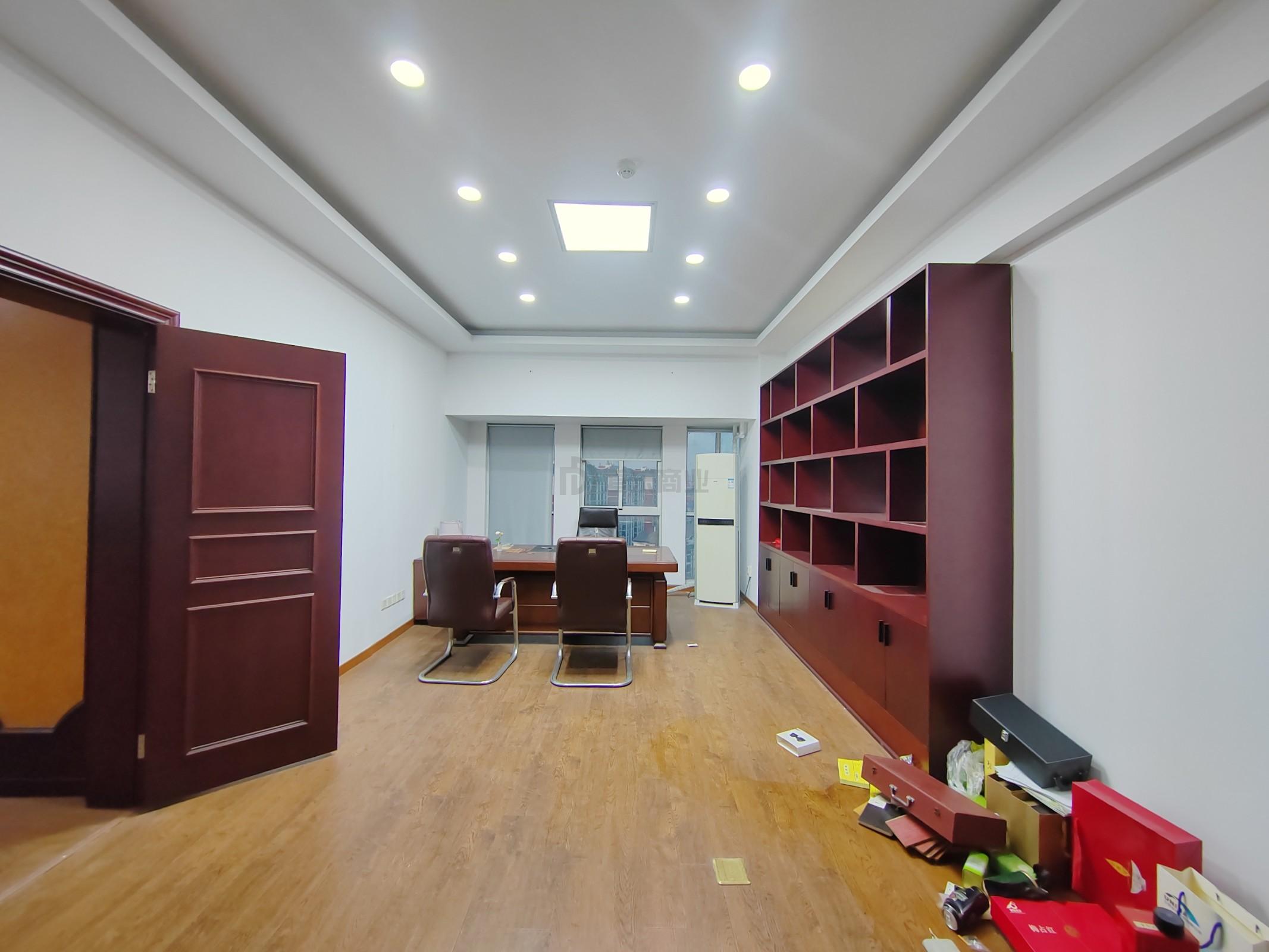 名景轩面积292平