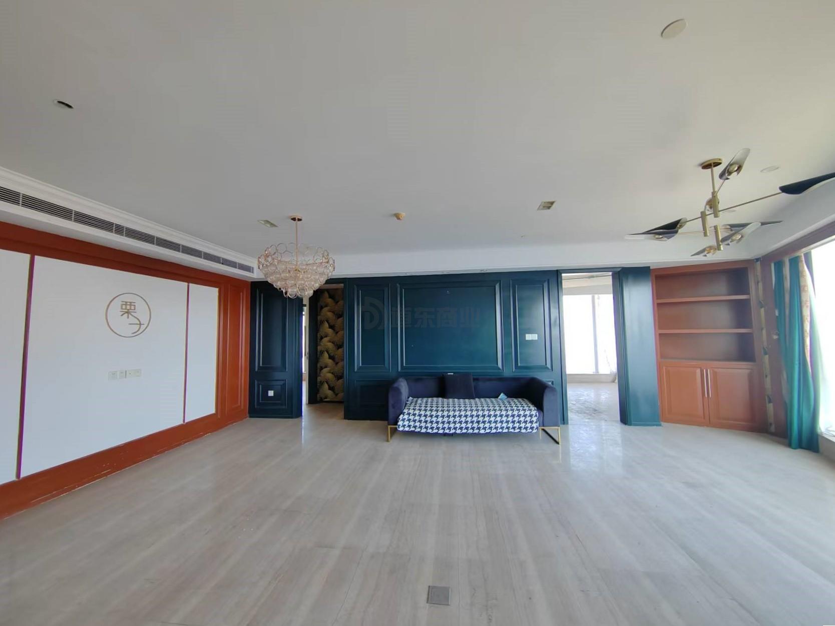 苏宁雅悦面积205平