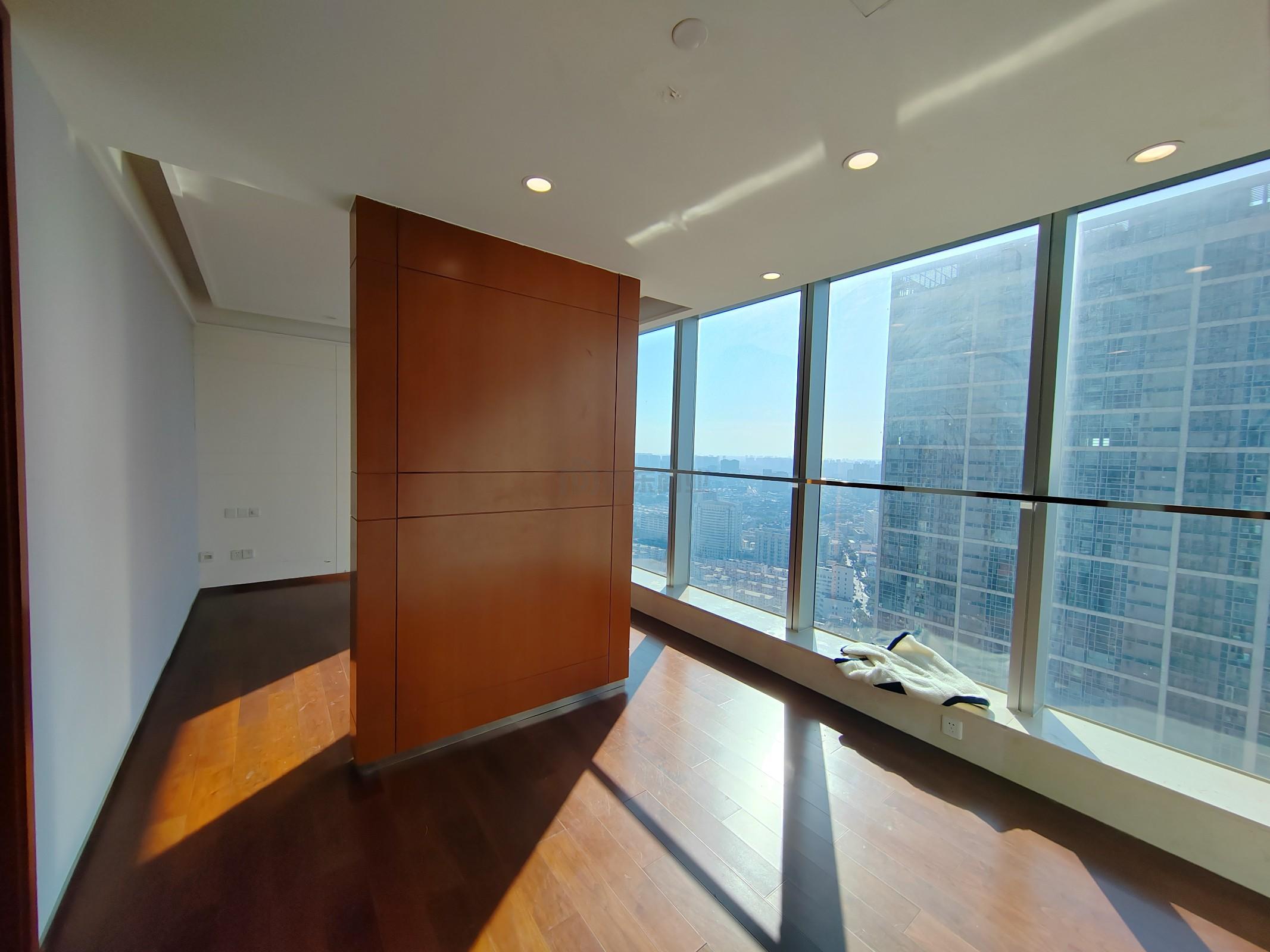 苏宁雅悦面积184平