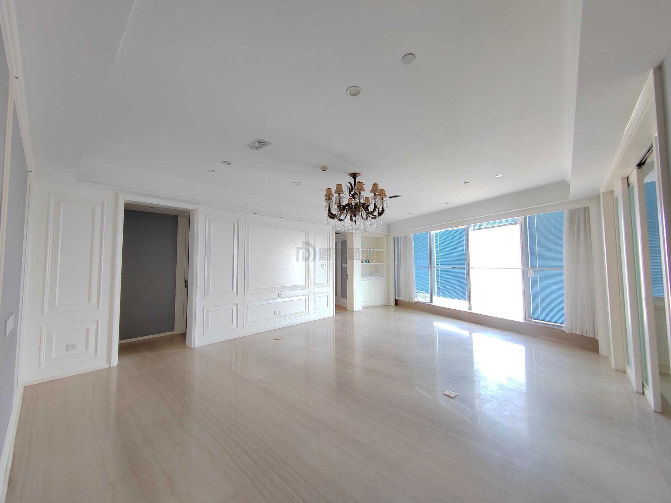 苏宁雅悦面积205平