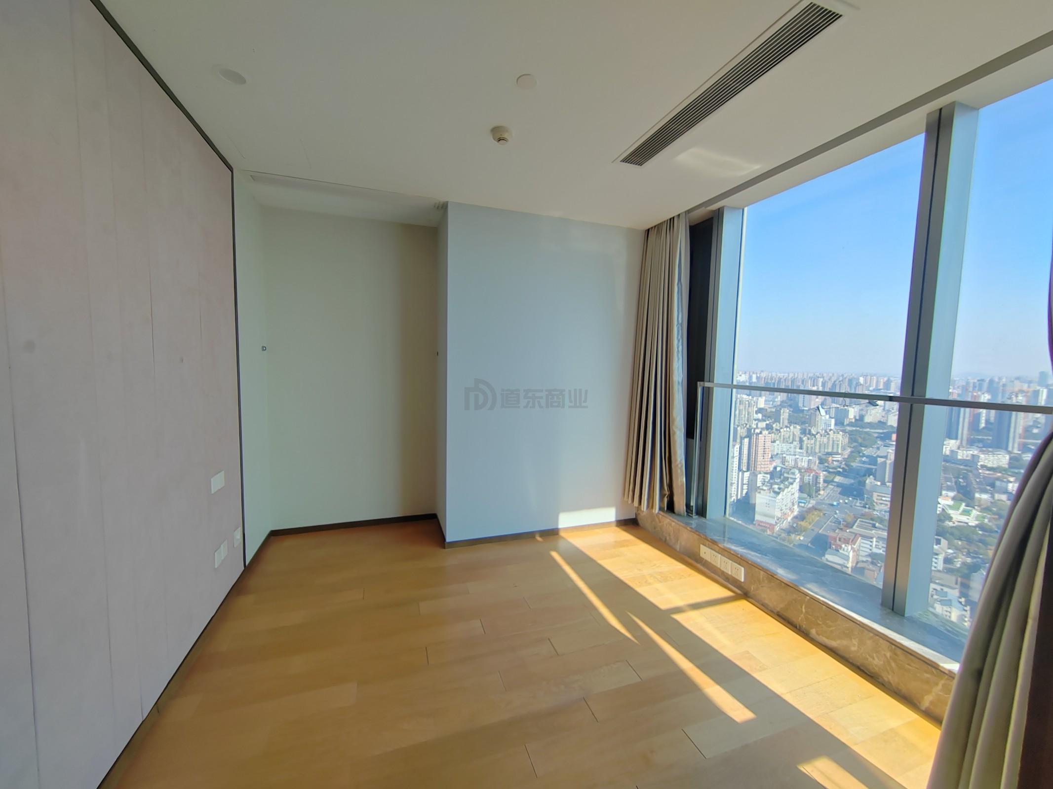 苏宁雅悦面积142平