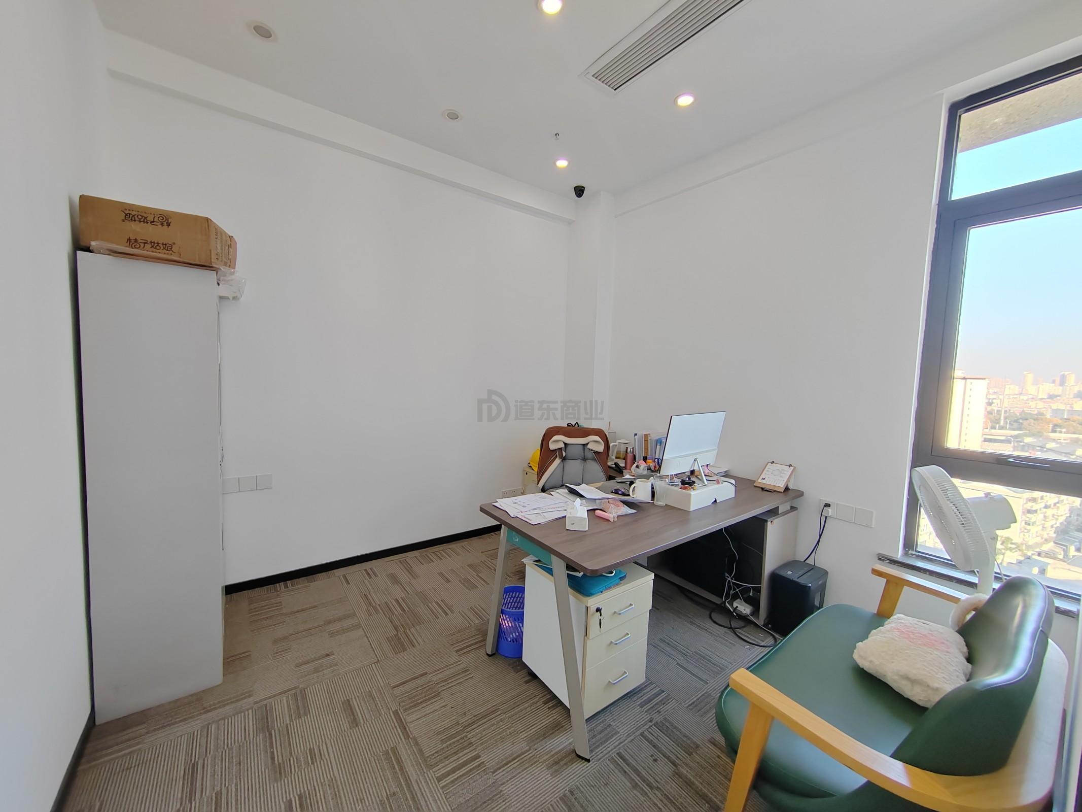 星海大厦面积225平