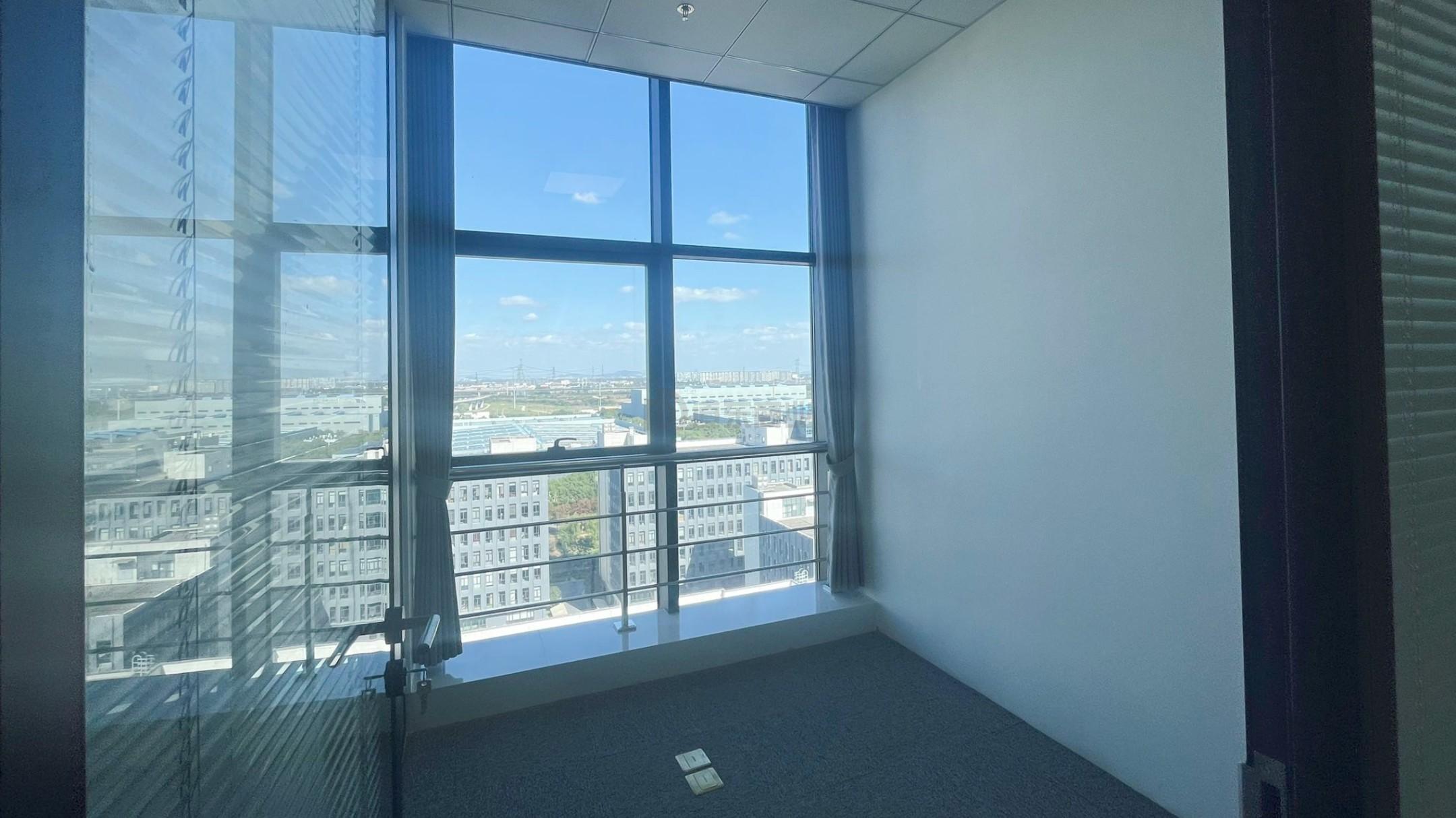 清华创业大厦面积230平