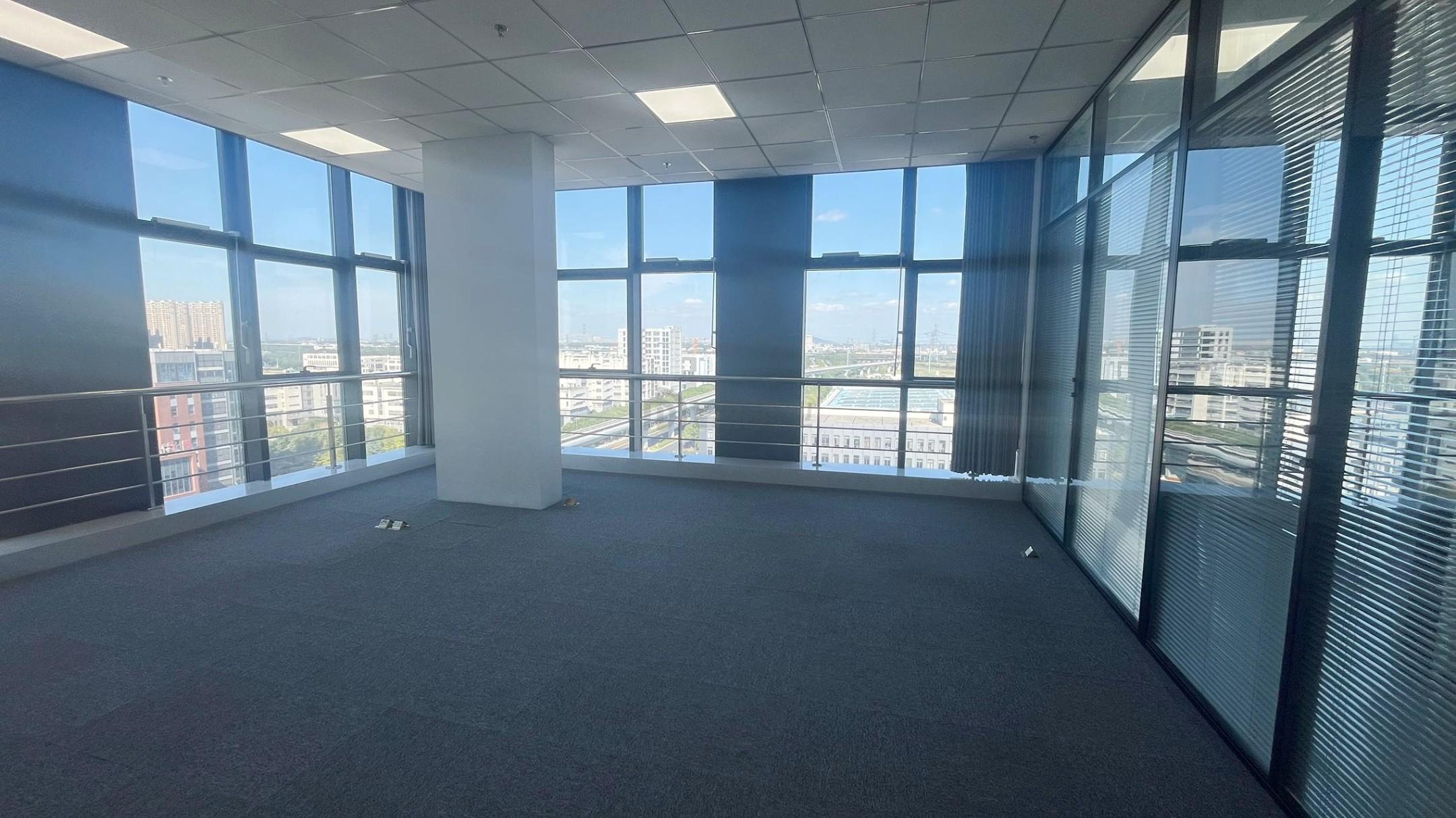 清华创业大厦面积230平