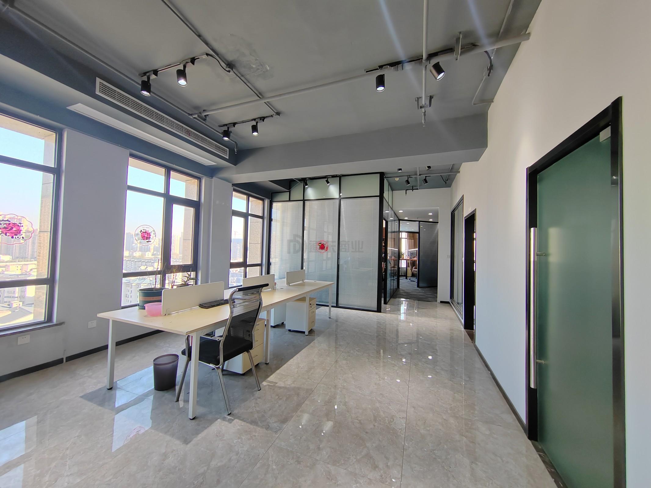 星海大厦面积225平