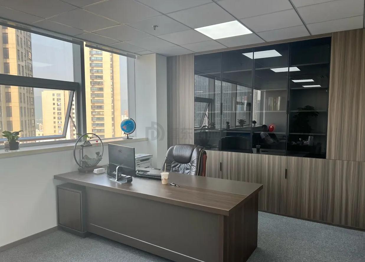 华仁凤凰城面积125平