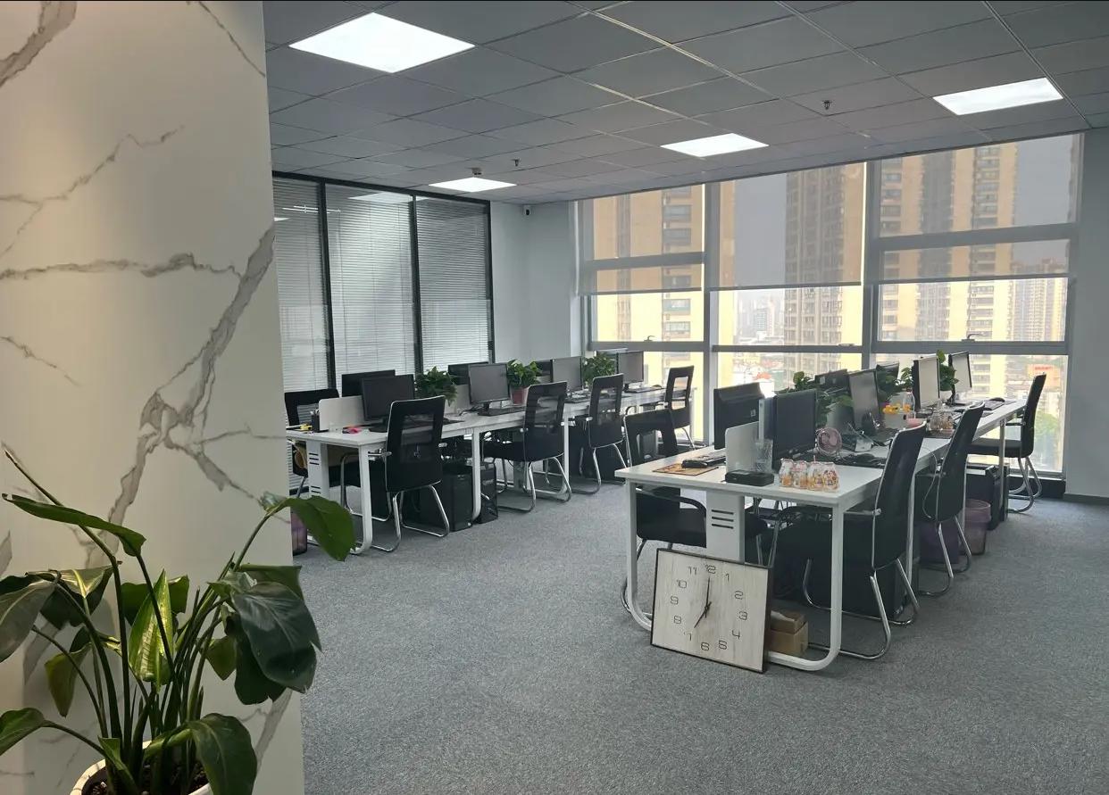 华仁凤凰城面积125平