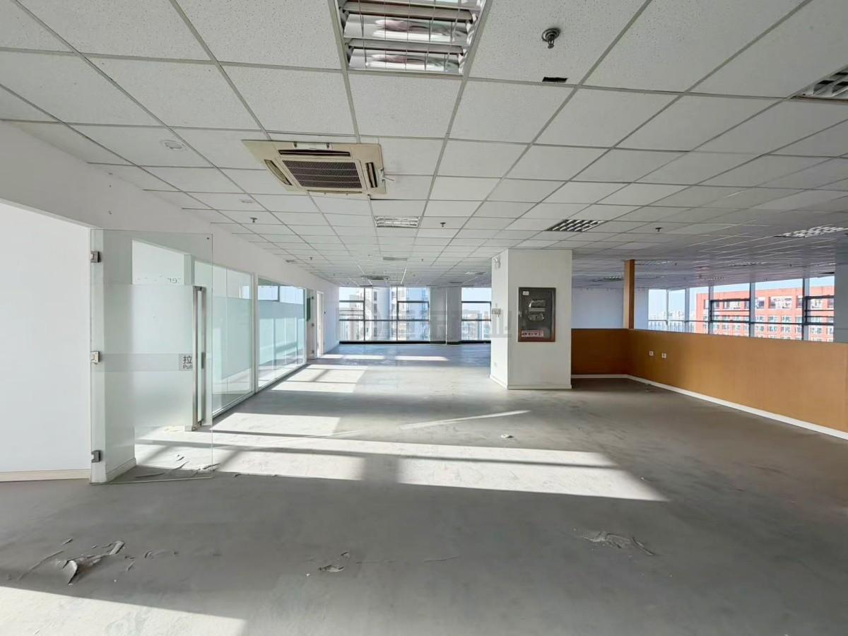 华仁凤凰城面积1108平