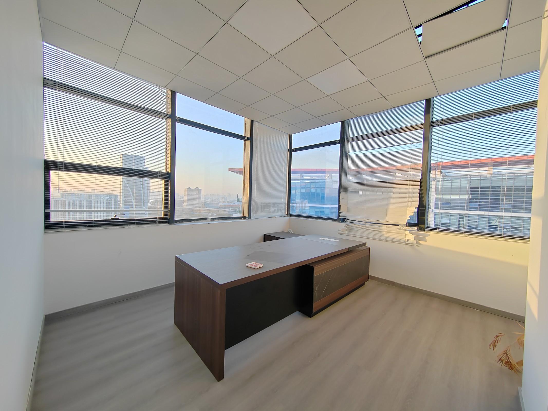 天安智慧城面积381平