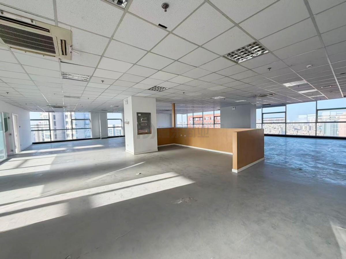 华仁凤凰城面积1108平