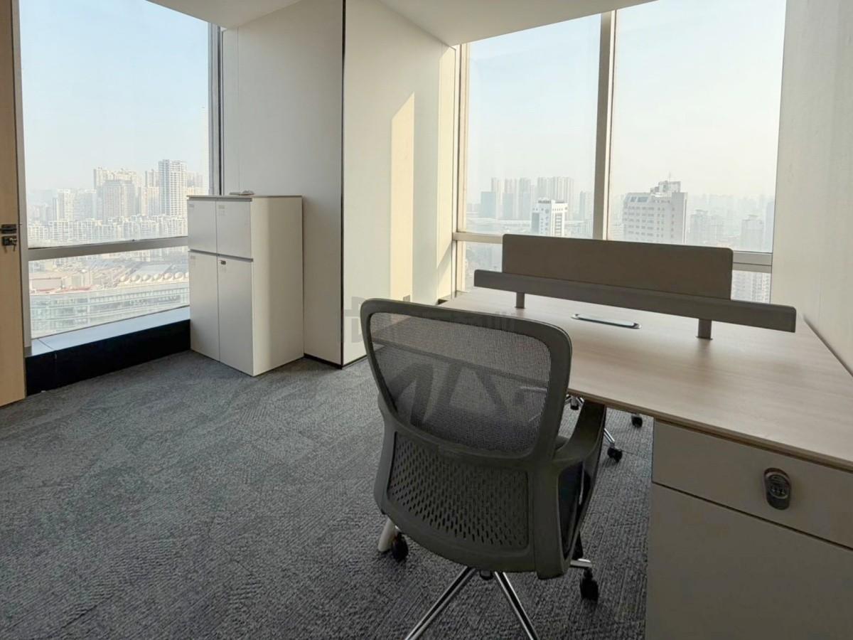 红豆国际广场面积244平