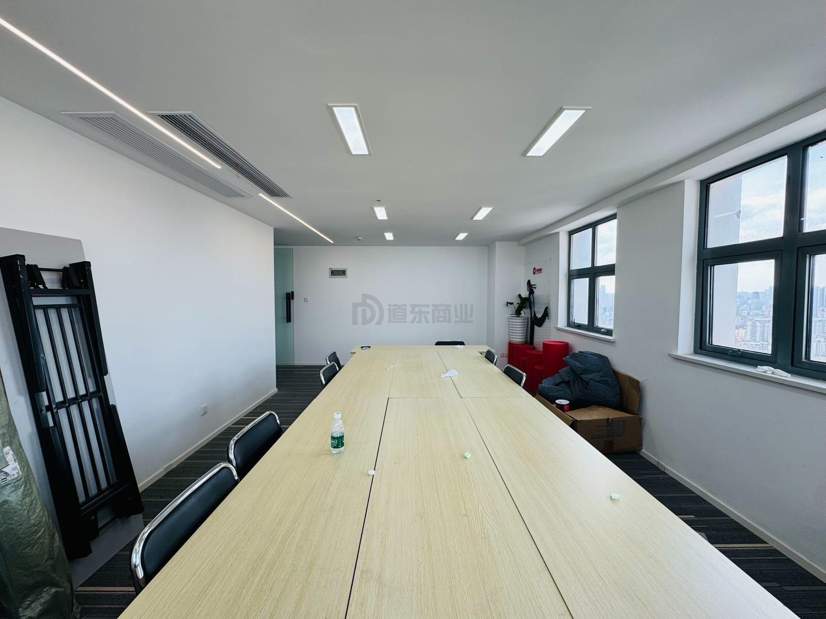 名品城面积68平