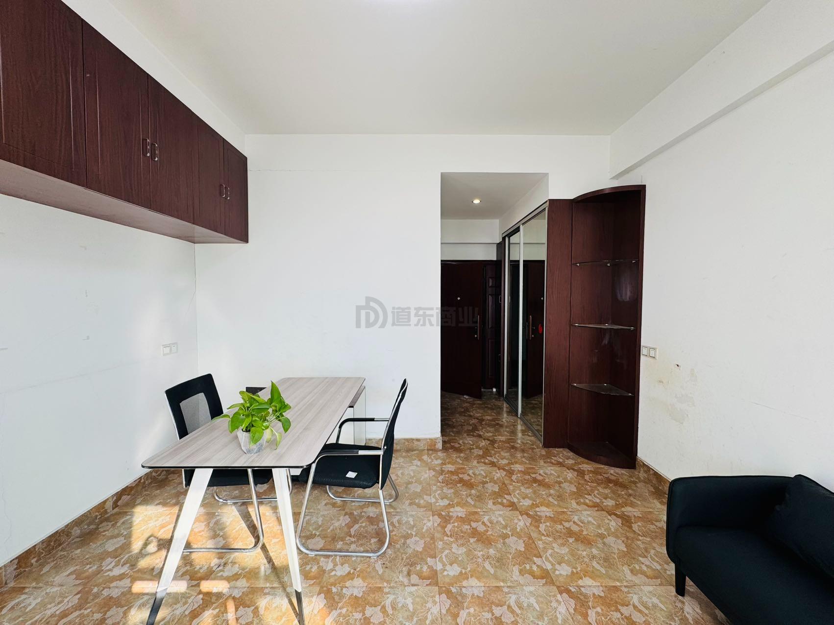 名品城面积40平