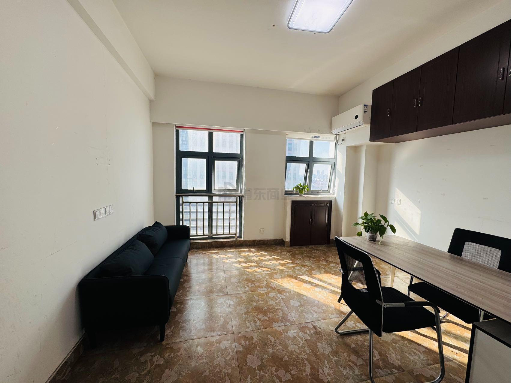 名品城面积40平