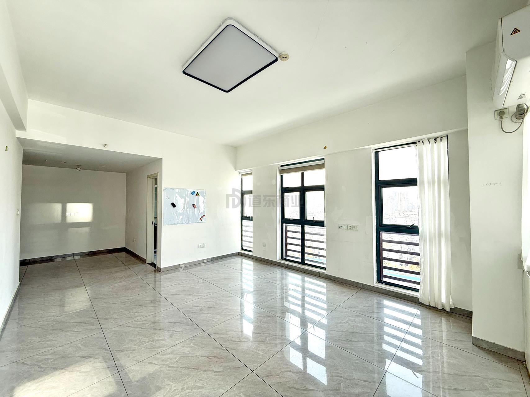 名品城面积61平