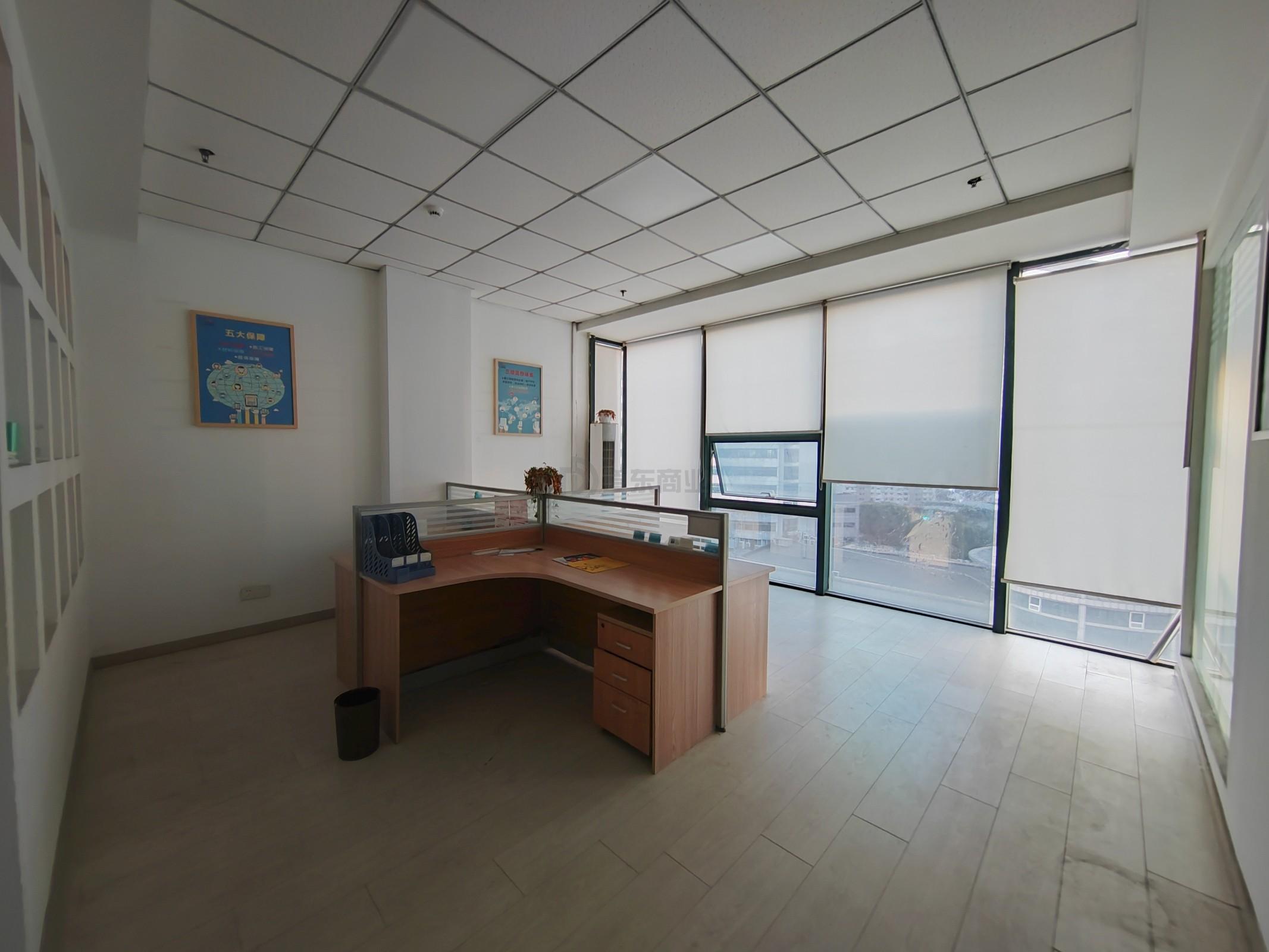 CEPA大厦面积207平