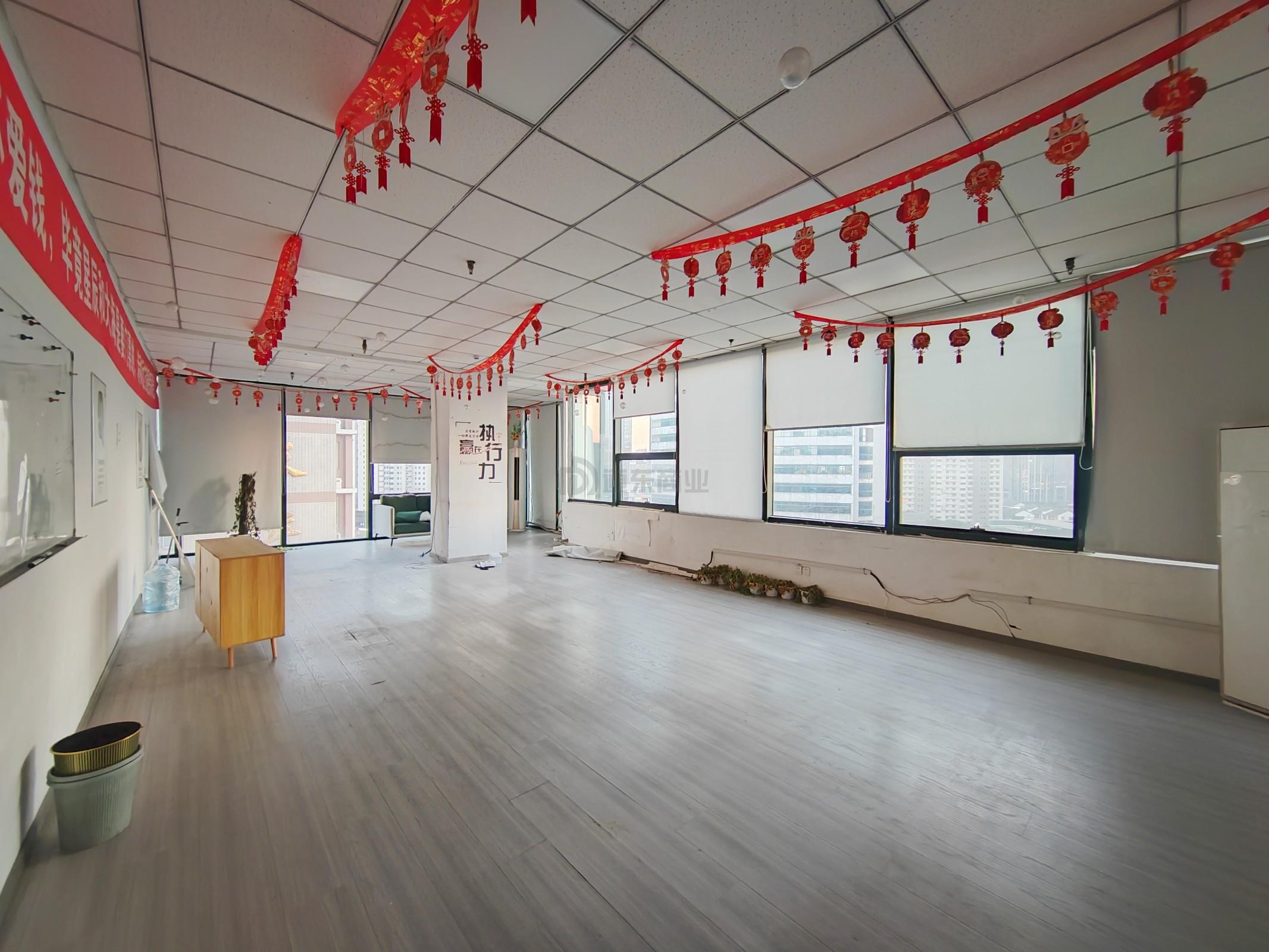 CEPA大厦面积207平