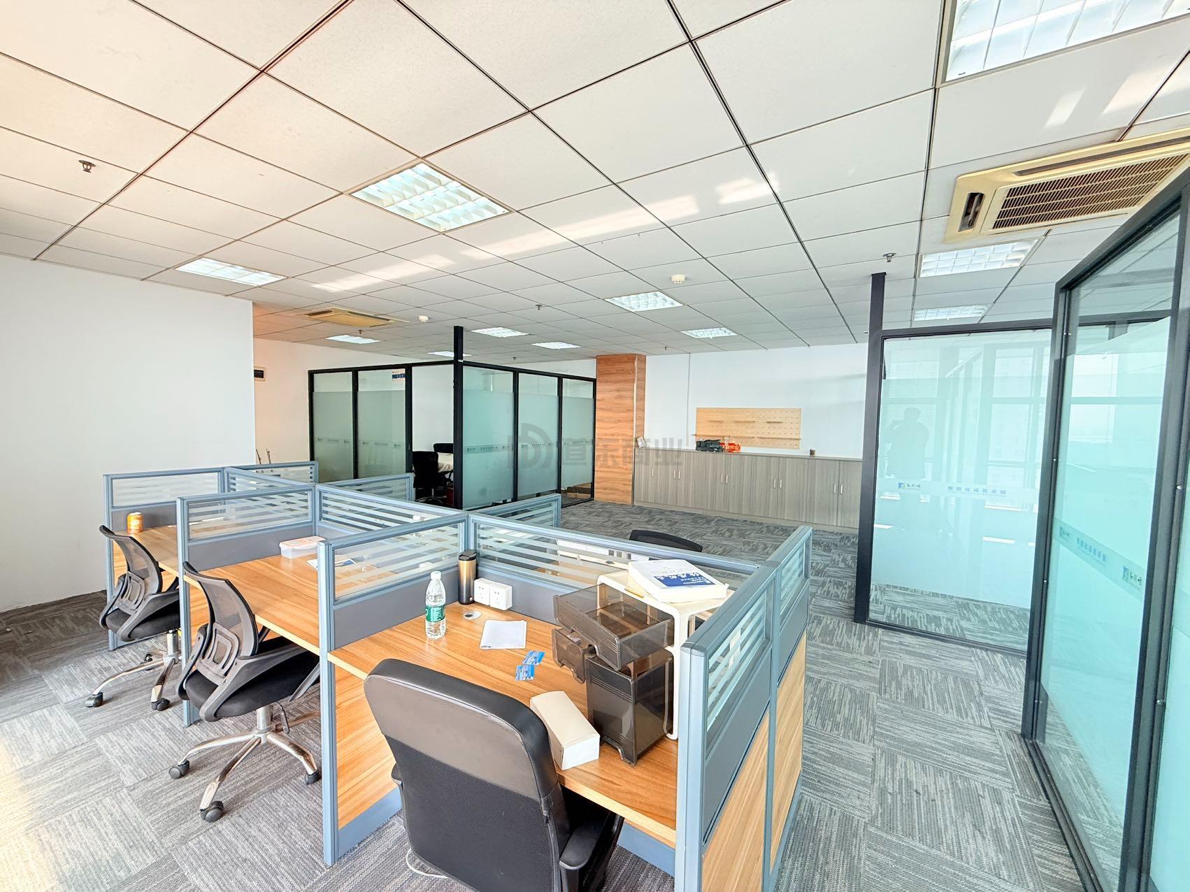 蠡湖大厦面积168平