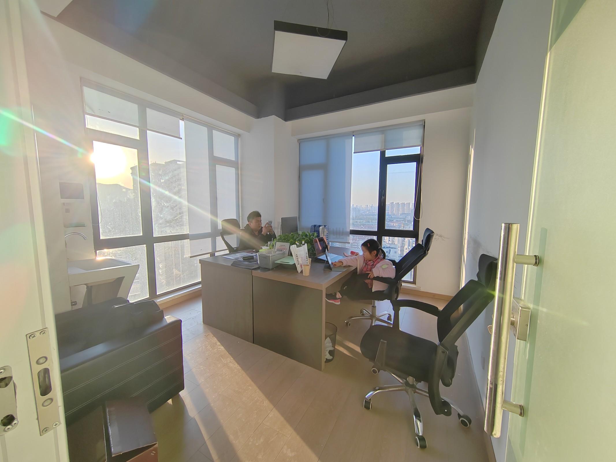 苏宁天御广场面积277平