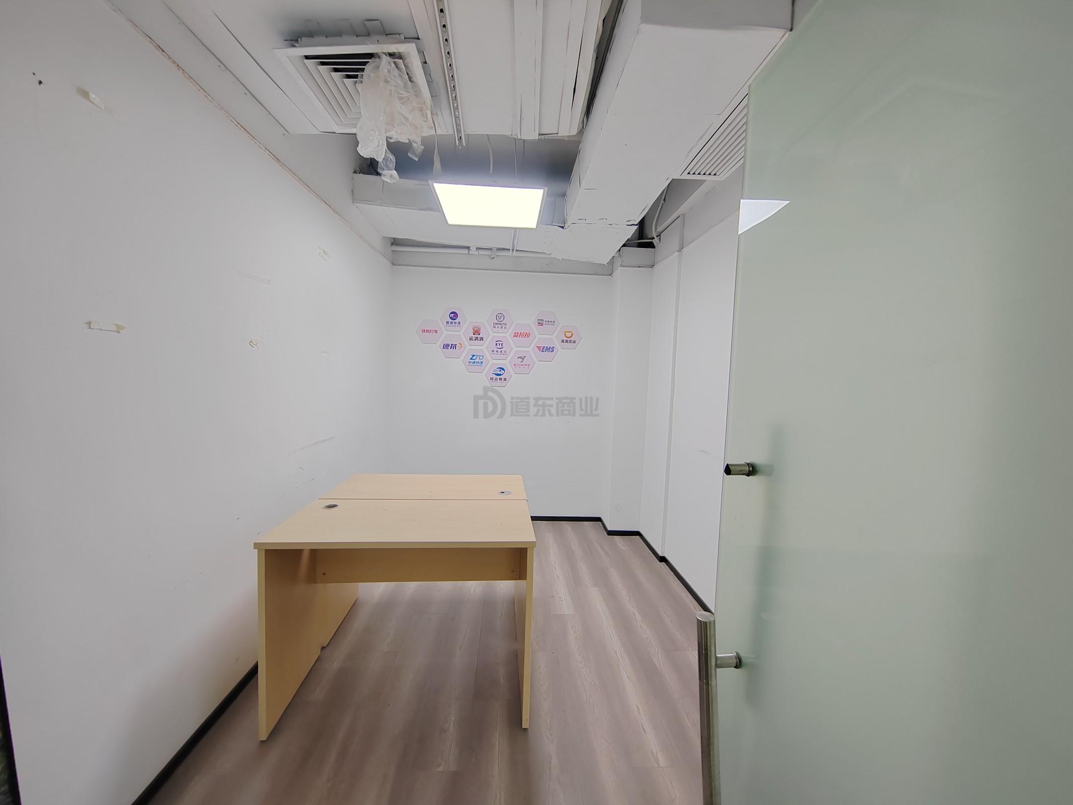 新区哥伦布广场面积189平