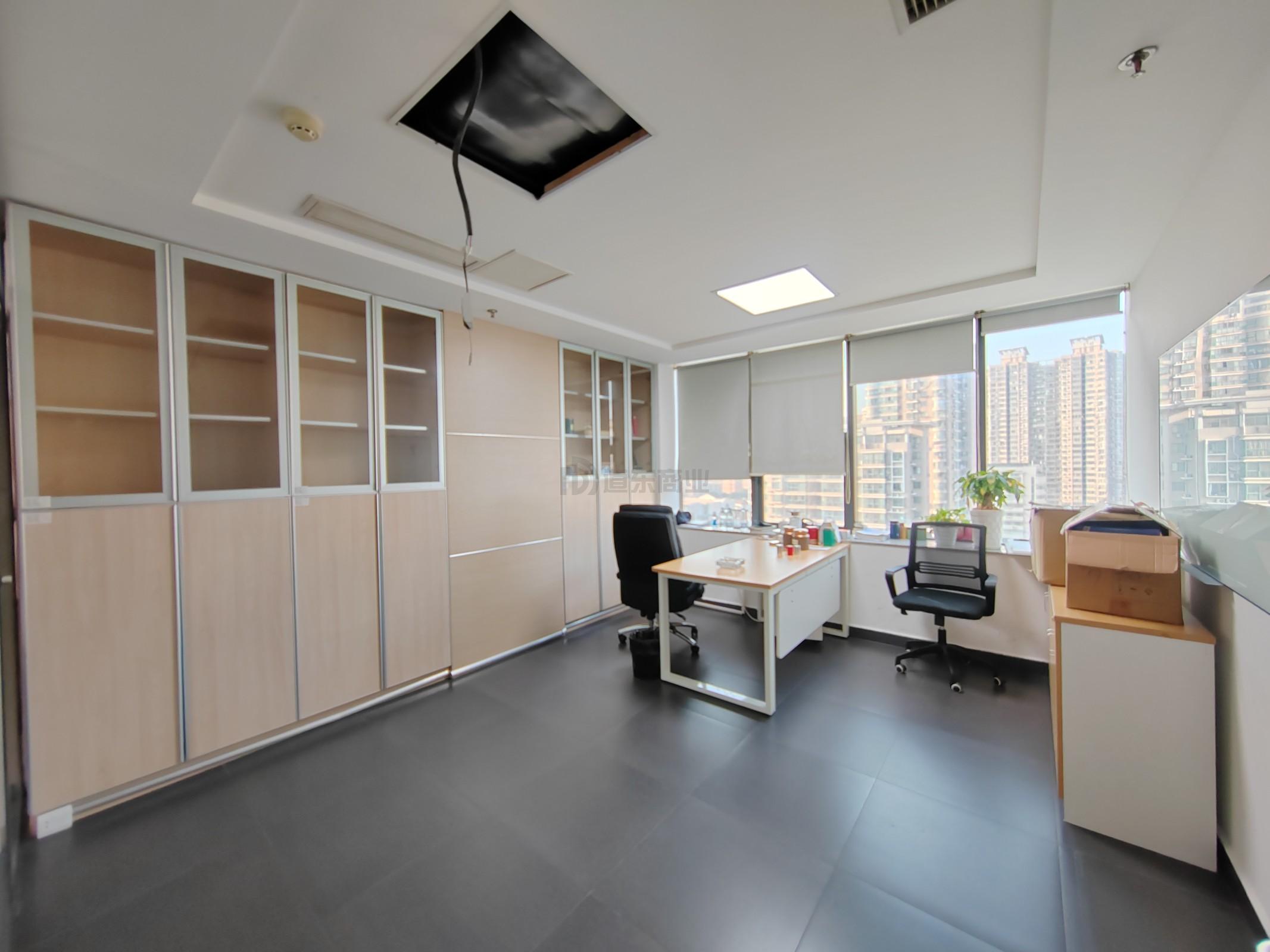 麦库大厦面积247平