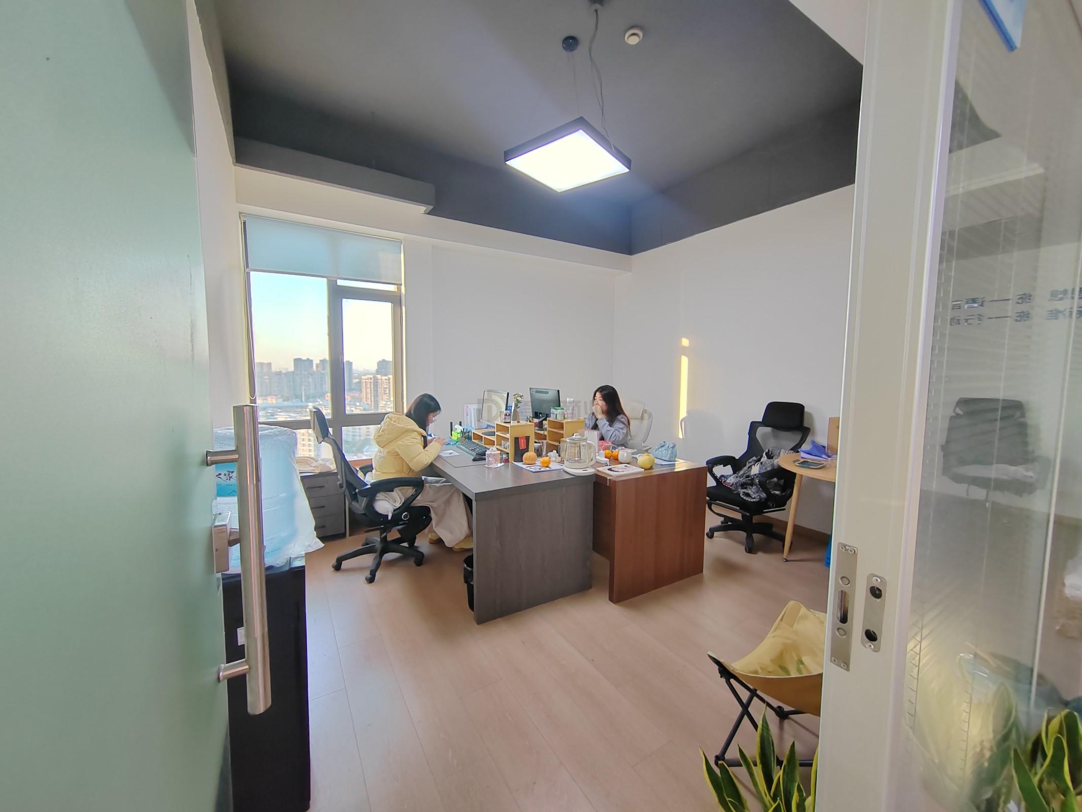 苏宁天御广场面积277平