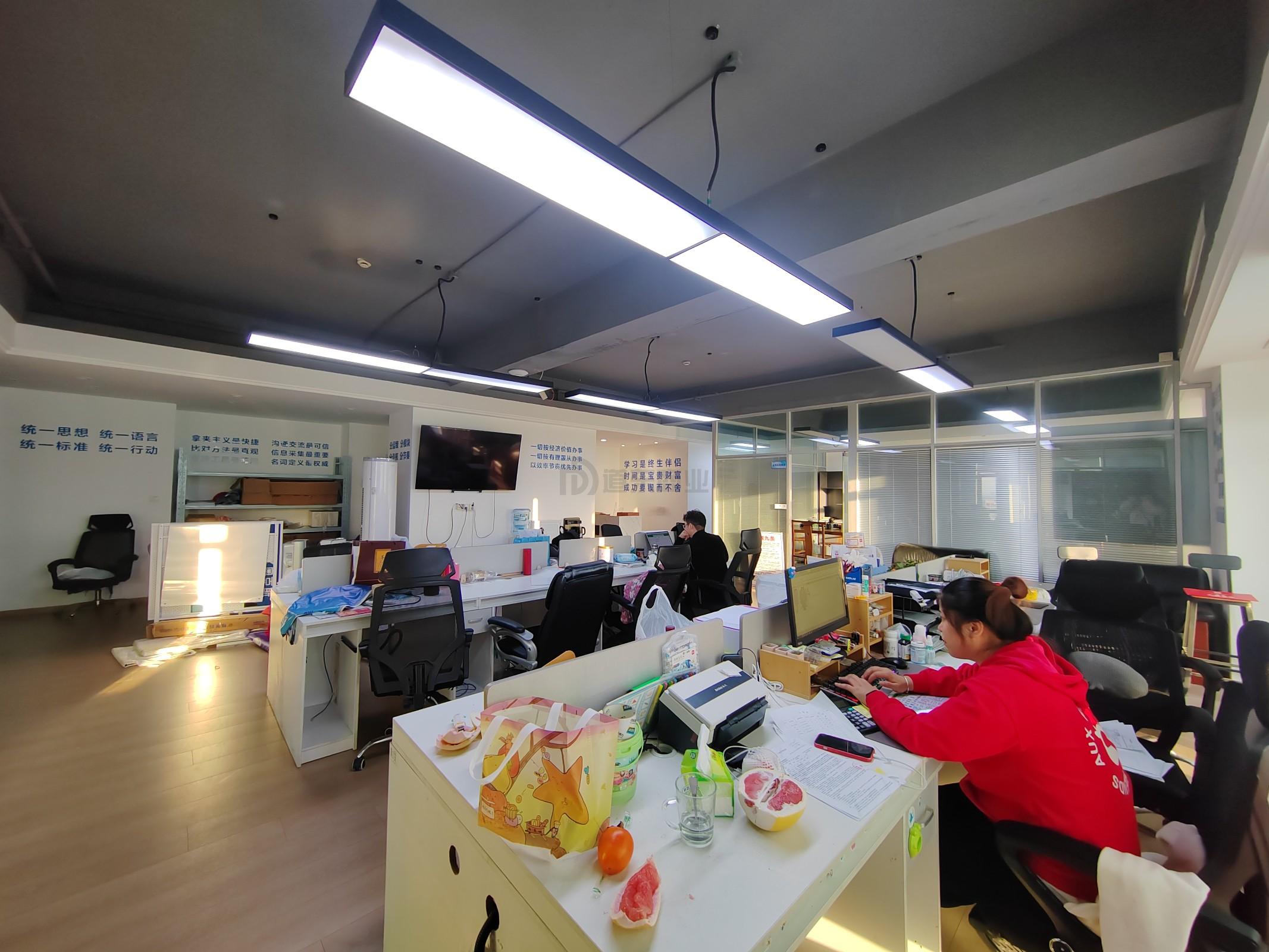 苏宁天御广场面积277平