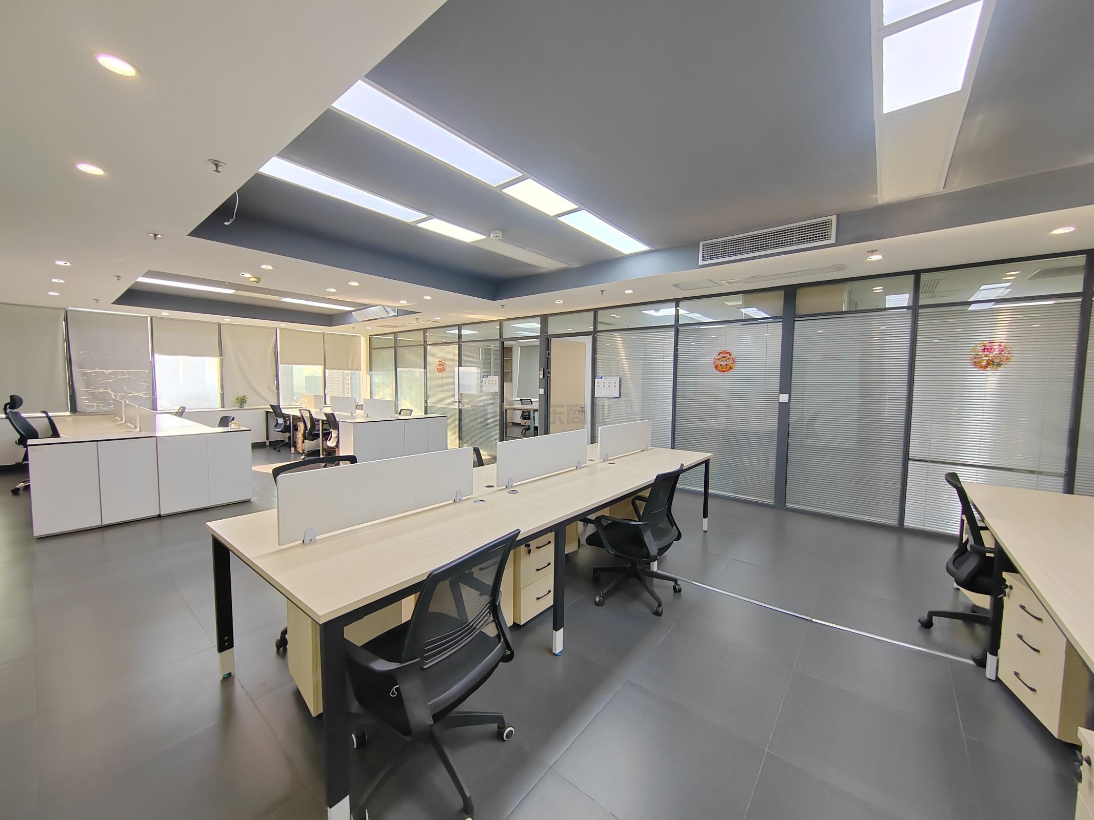 麦库大厦面积247平