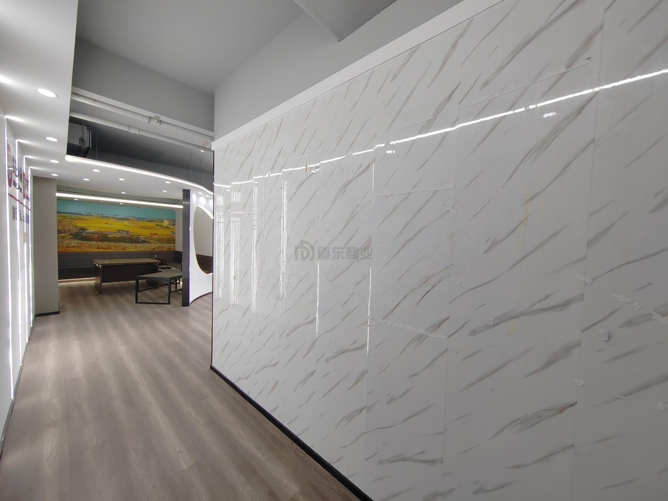 新区哥伦布广场面积189平