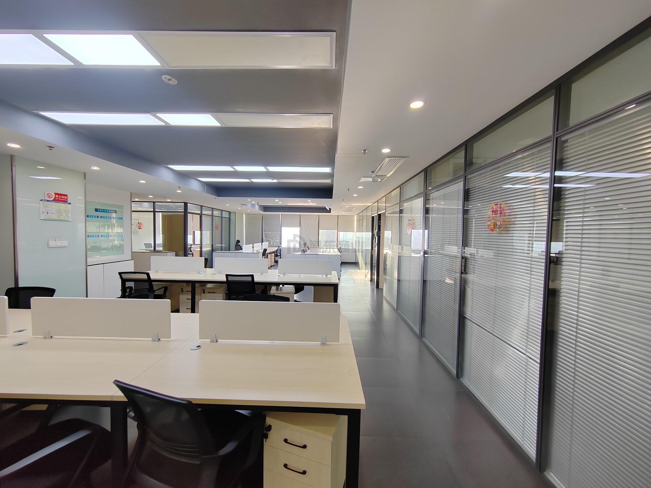 麦库大厦面积247平