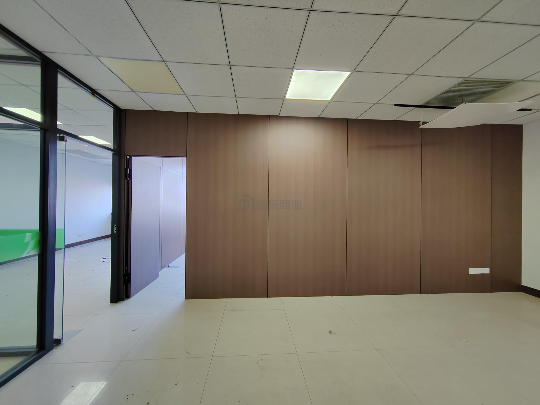 利华广场面积142