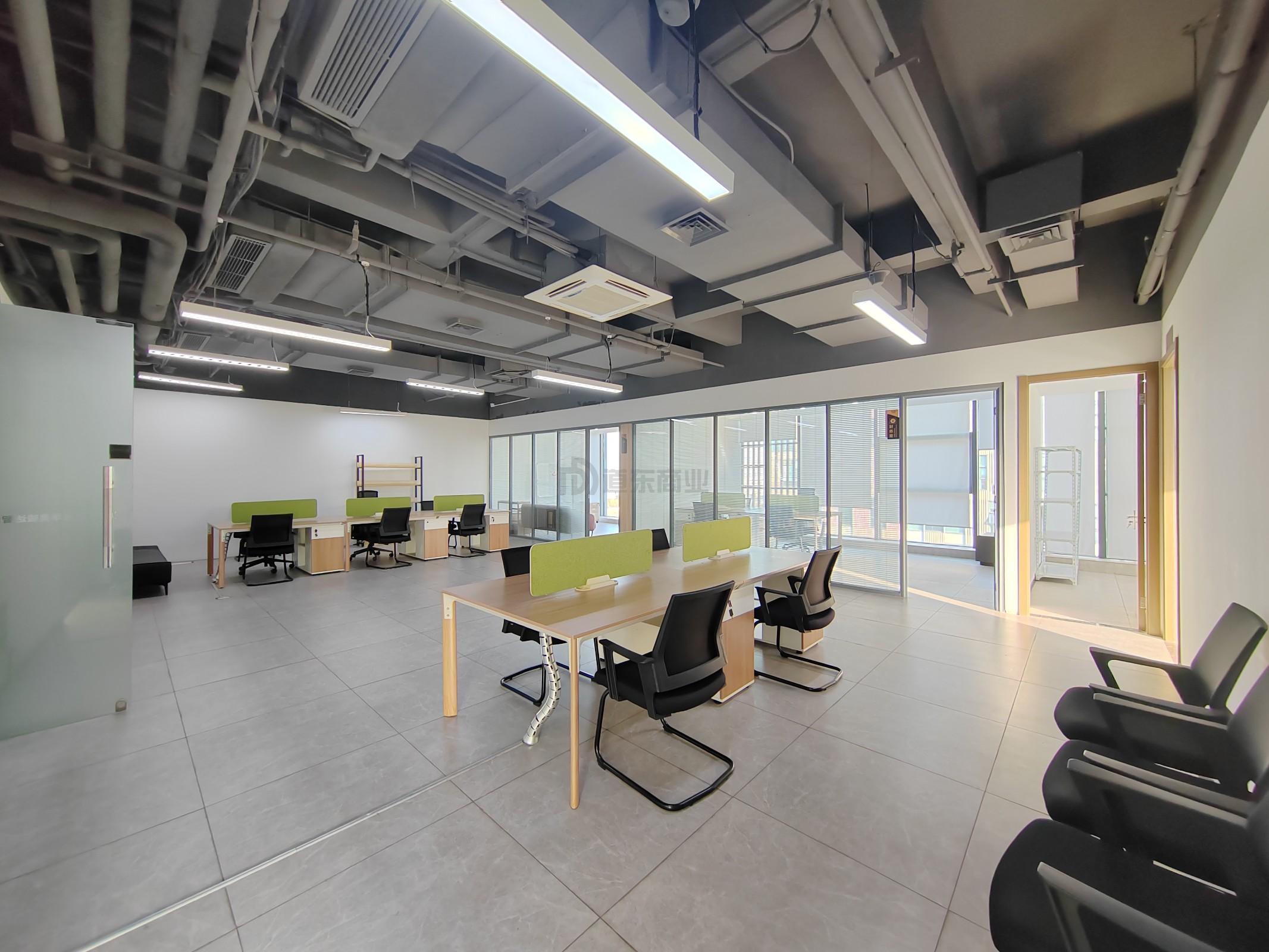 中国工业博览园总部园区面积380平