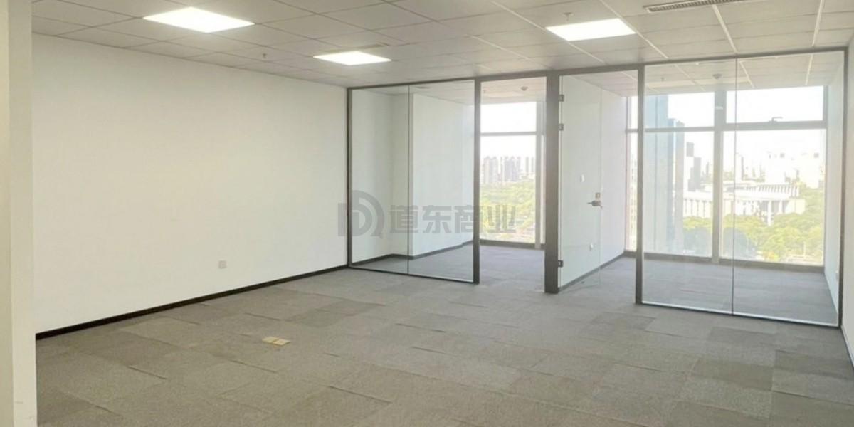 海岸中心面积101平