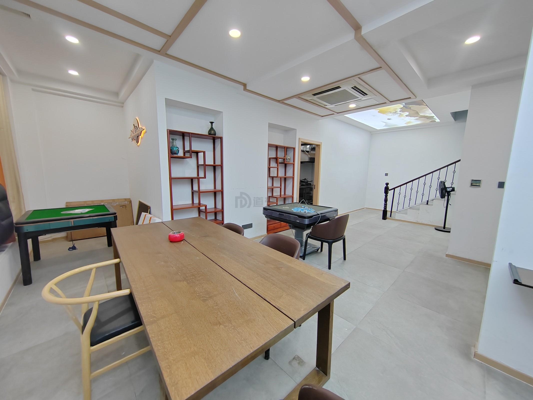 蓉运壹号面积155平