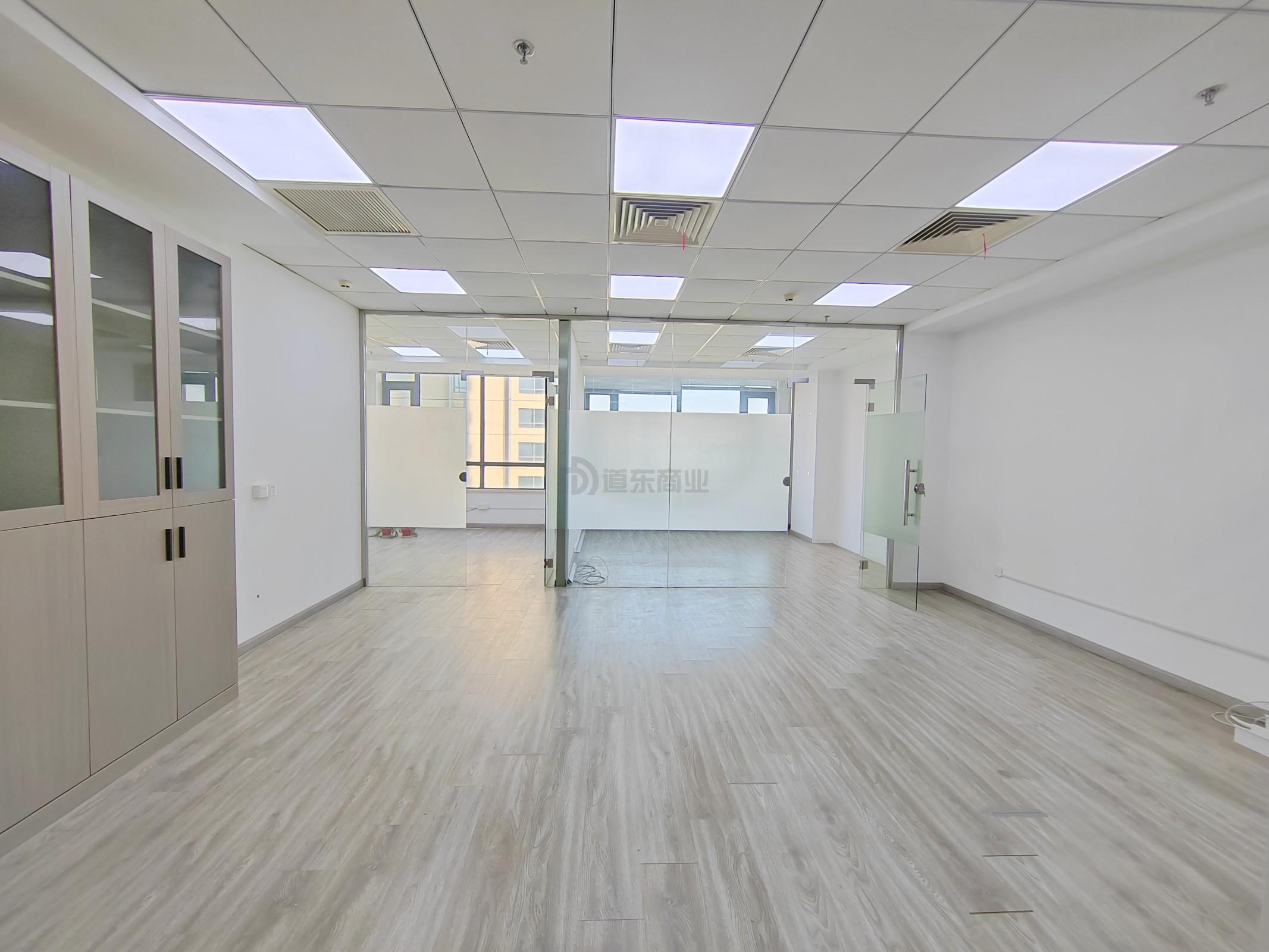 第一上海逸林大厦面积160平